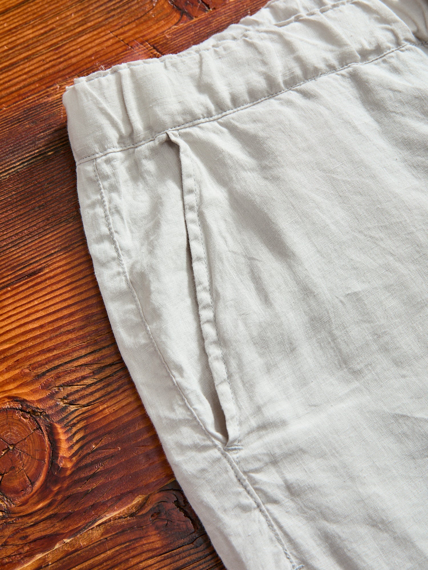 Linen Easy Pants in Grey - Image 4