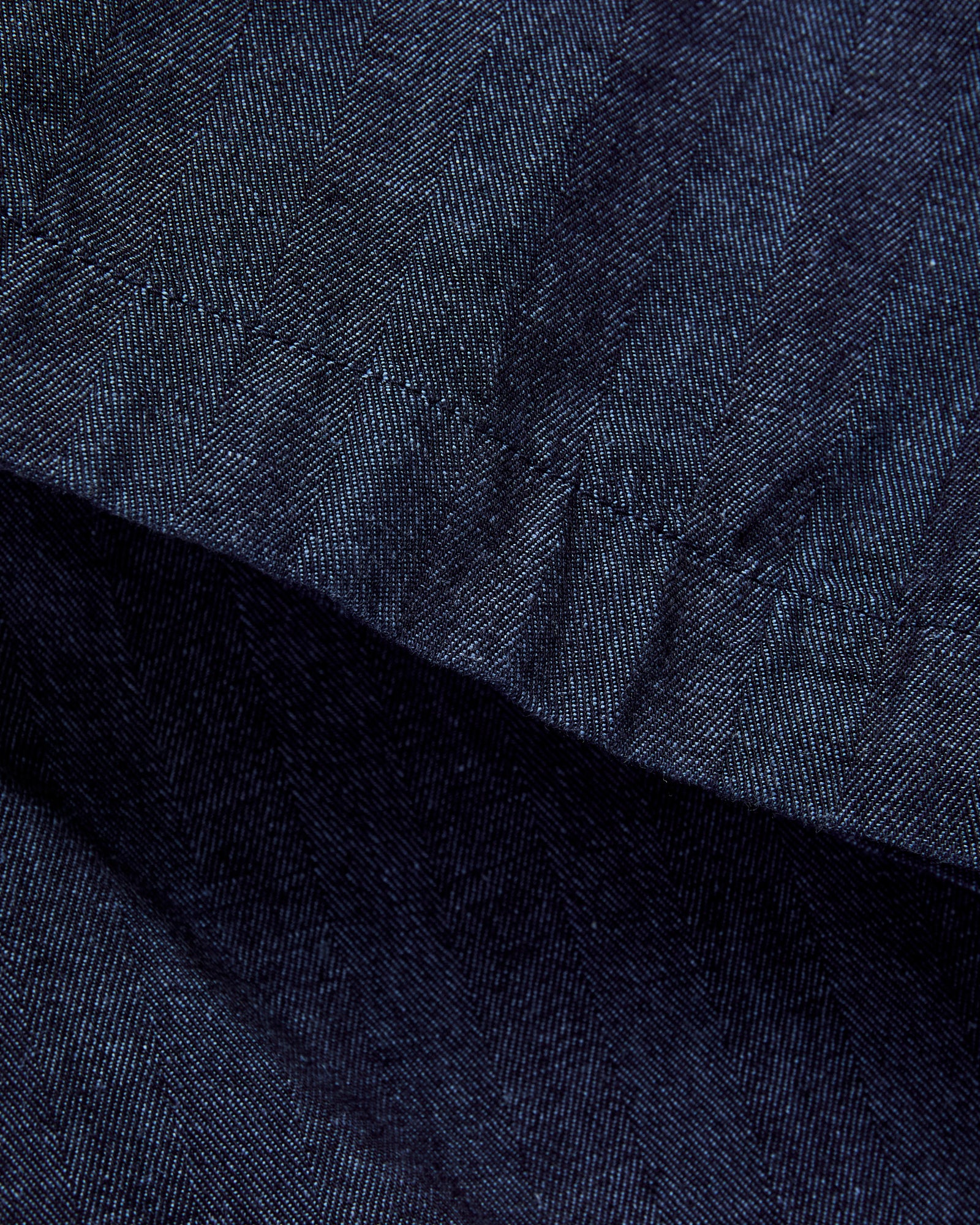 Linen Herringbone Pleated Knee Trousers in Indigo - Image 9