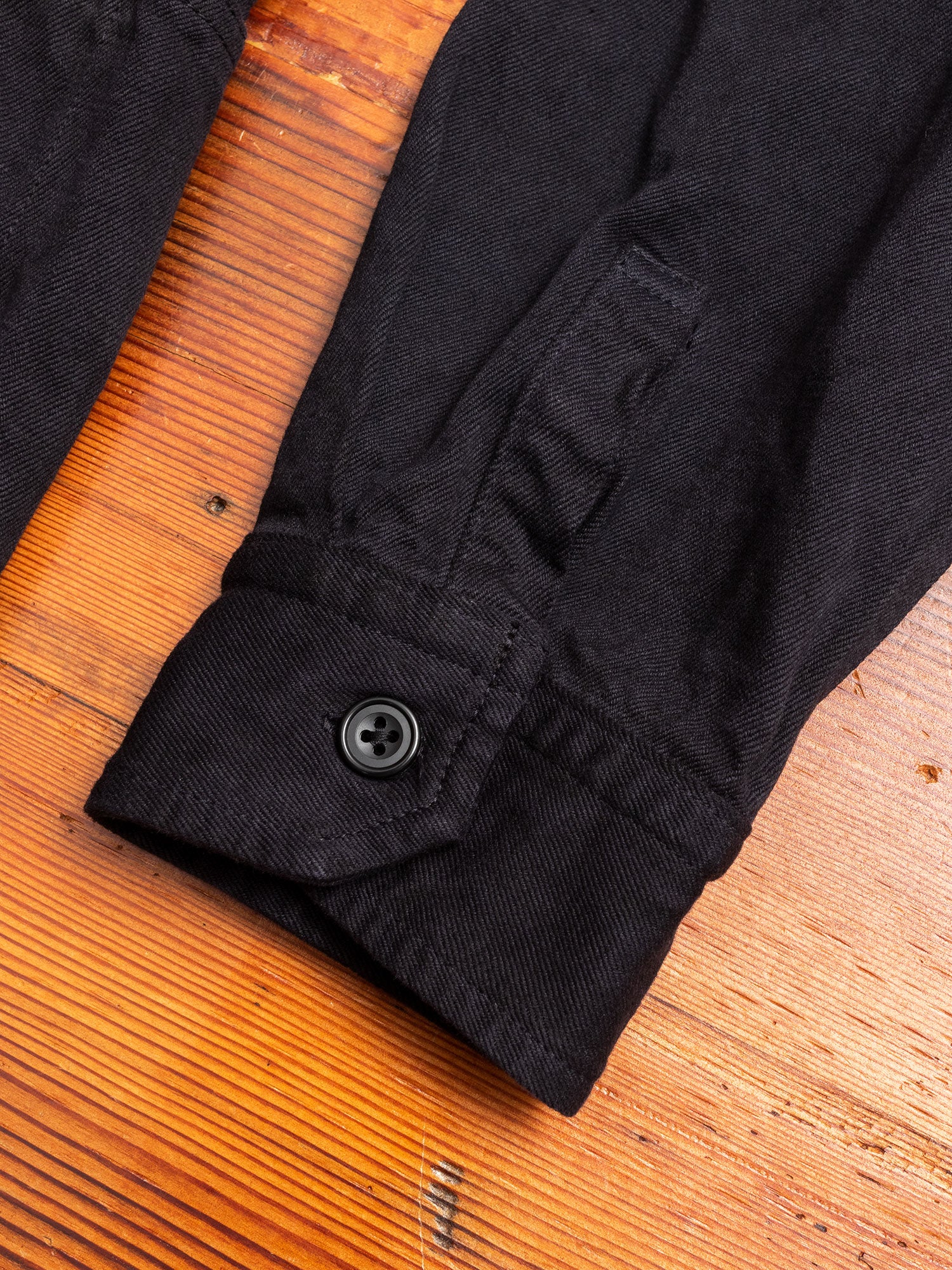 Linen Shirt Jacket in Black - Image 5
