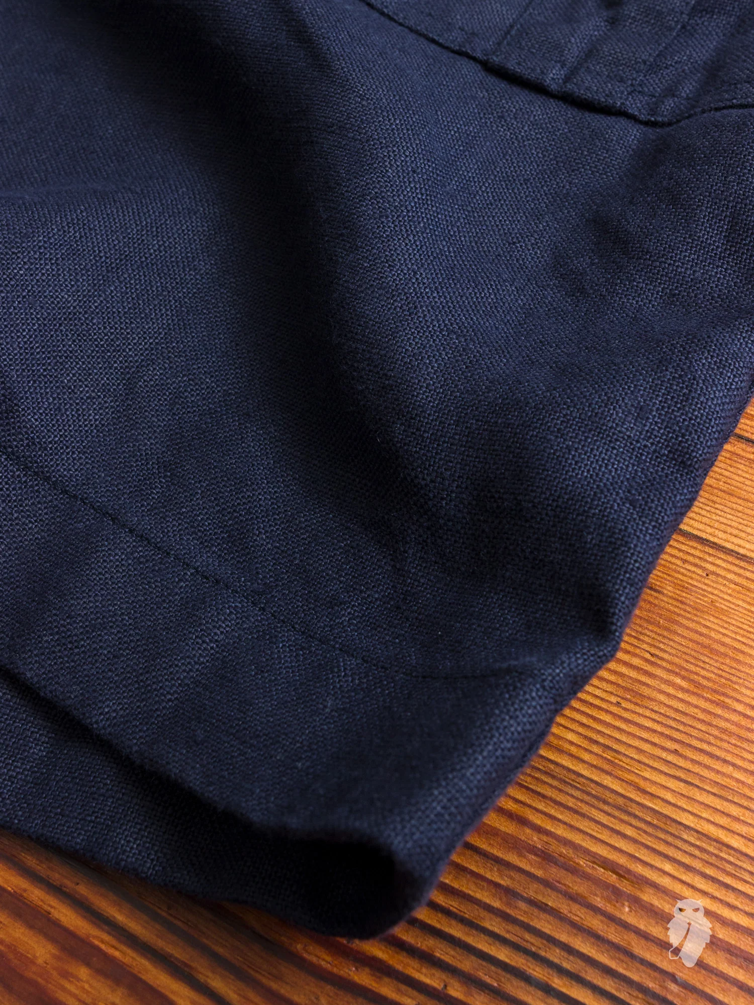 Linen Work Shorts in Navy - Image 5
