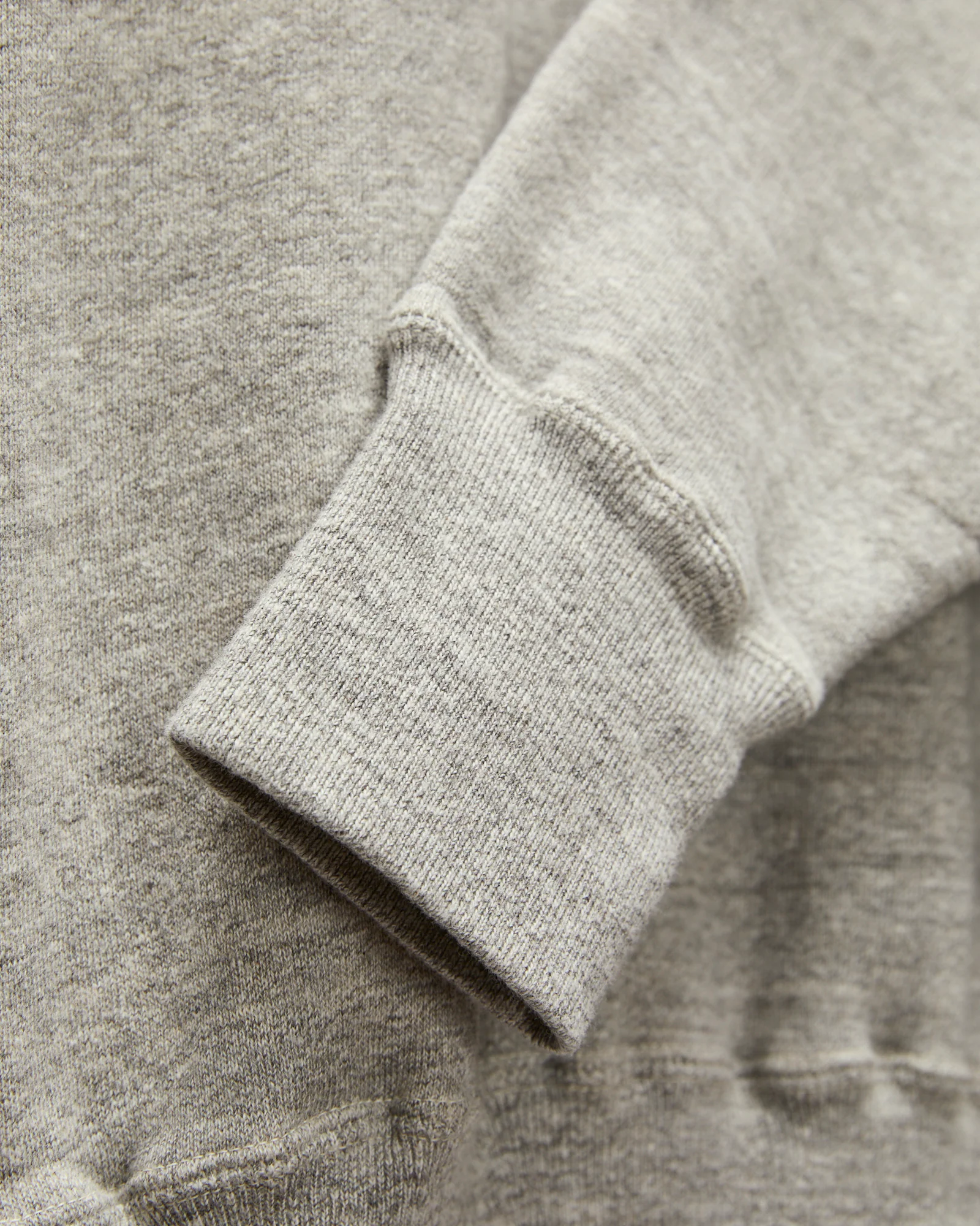 Tsuriami Raglan Sleeve Sweatshirt in Heather Grey - Image 6