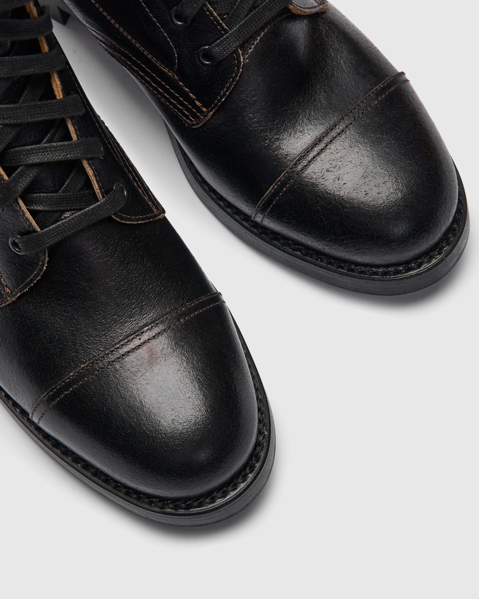 Montgomery Boot in Horween SHF Horsehide Black - Image 8