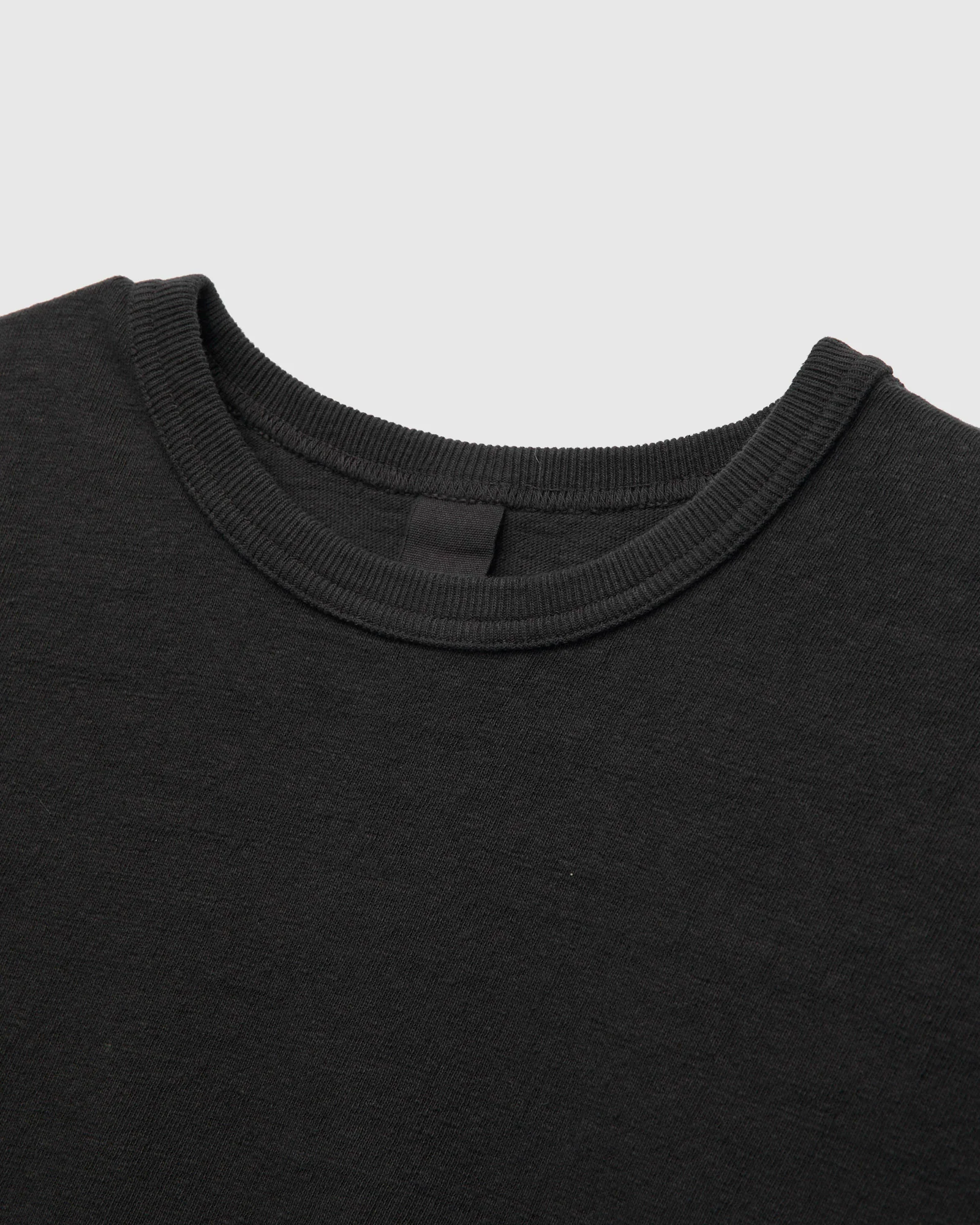 No. 8 Slub Nep Short Sleeve T-Shirt in Black - Image 3