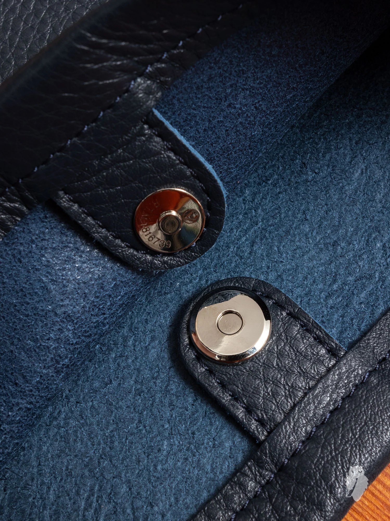 One Side Belt Bag Small in Navy - Image 5
