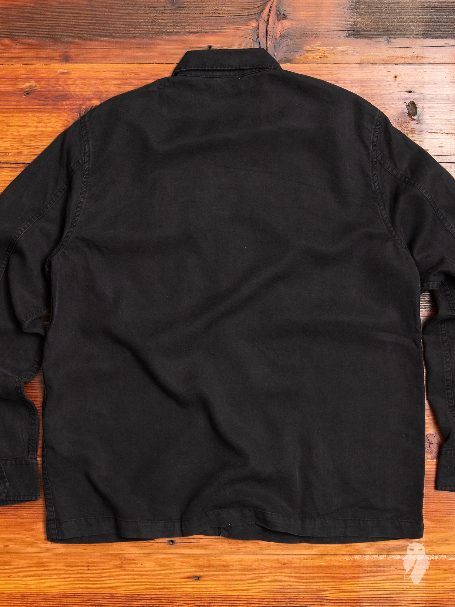 Chamois Shirt in Black - Image 8