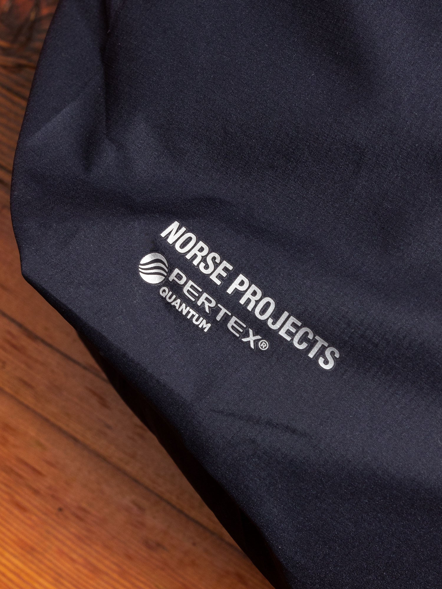 Pertex Quantum Tote in Dark Navy - Image 3