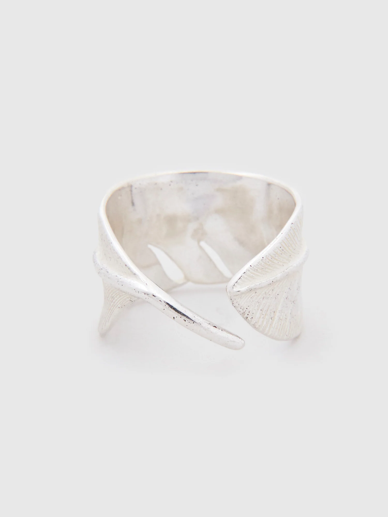 Pherrow's x Peace Feather Ring in Silver - Image 2