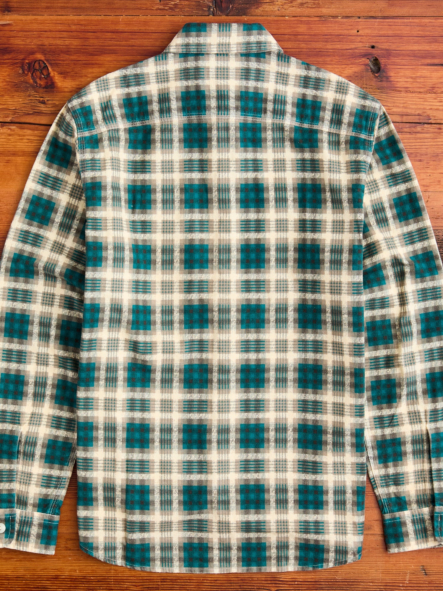 Plaid Print Chamois Workshirt in Green Multi - Image 10