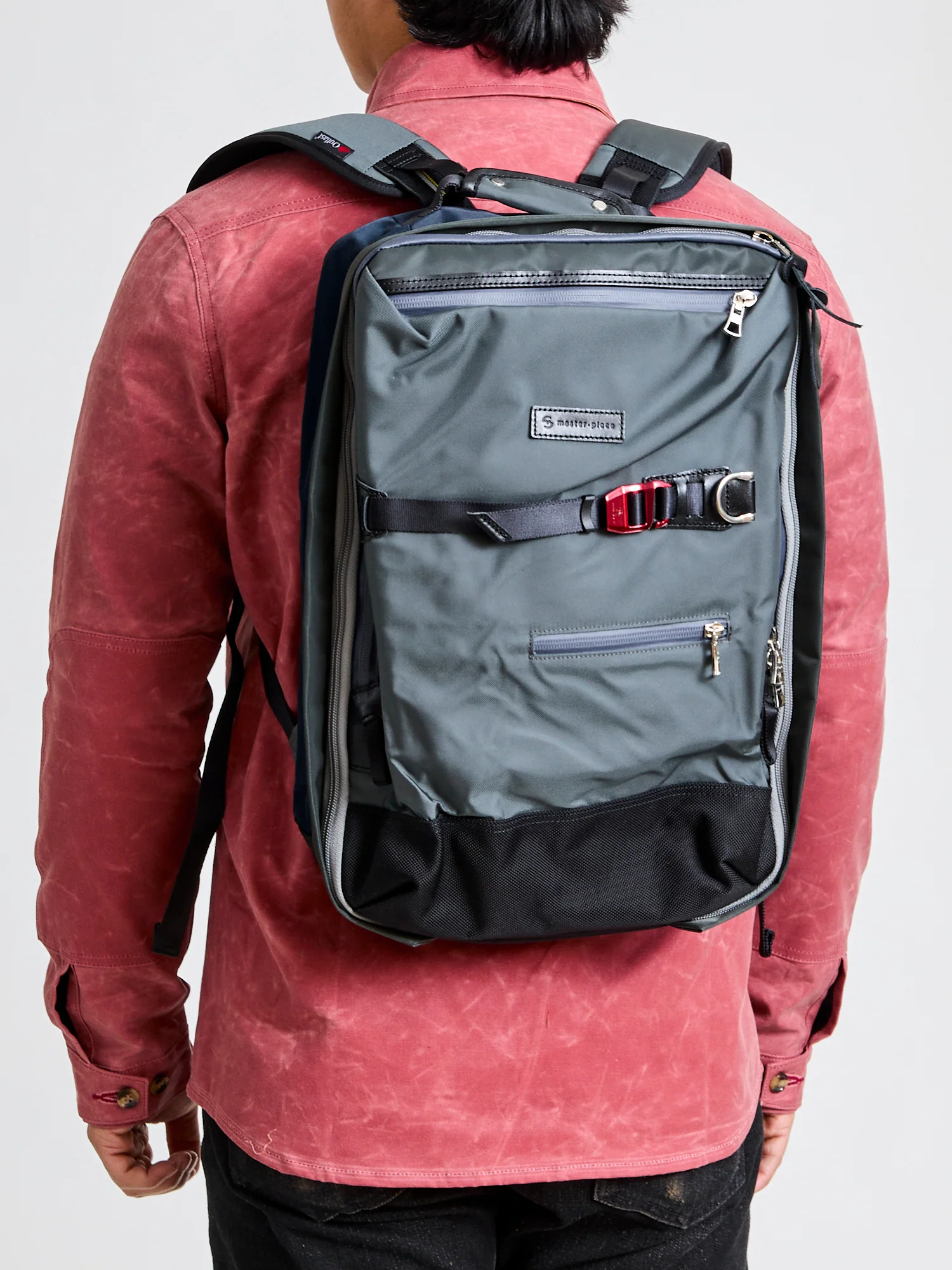 Potential v3 2-Way Backpack in Grey - Image 2