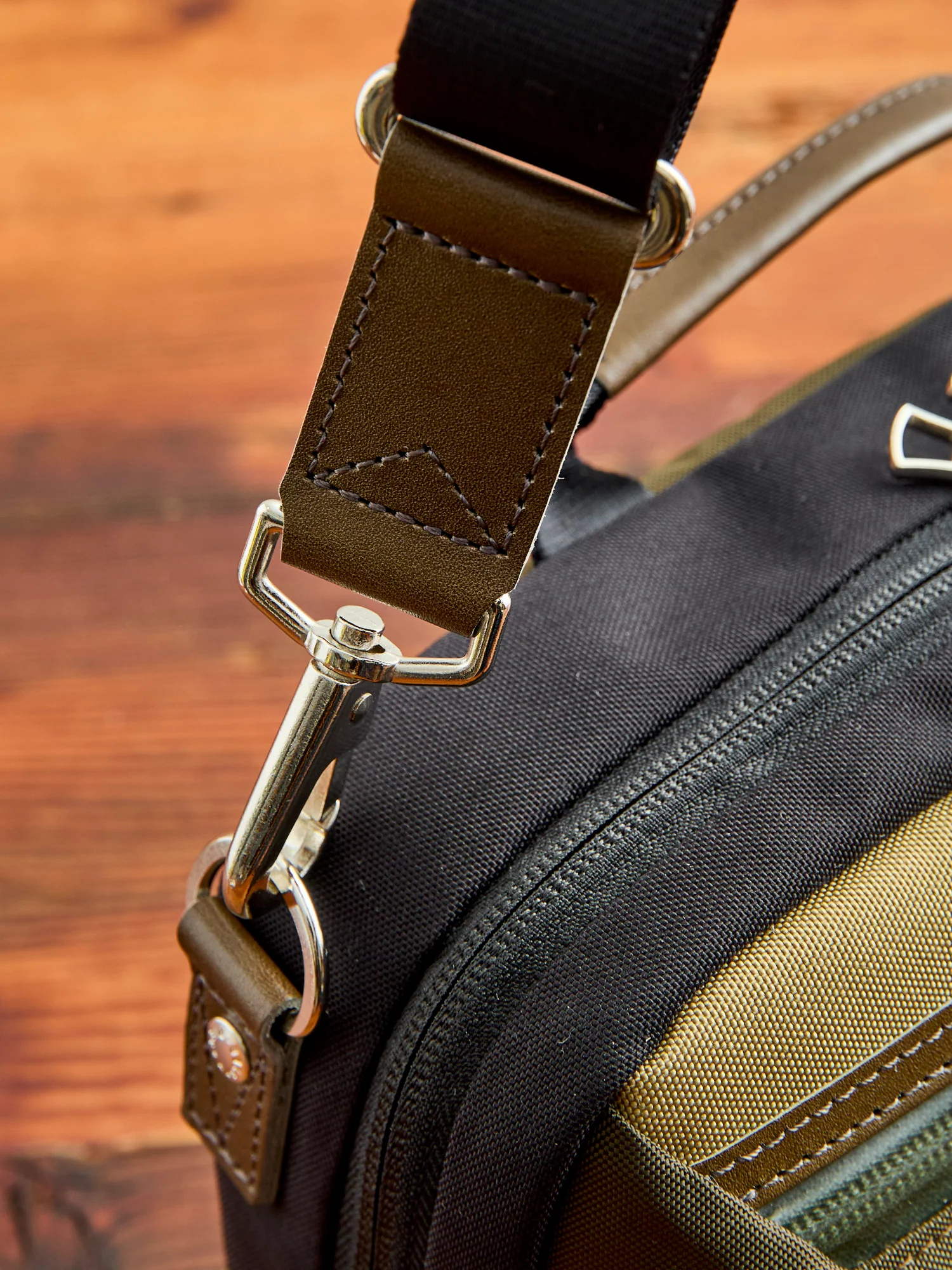 Potential V3 Shoulder Bag in Olive - Image 4