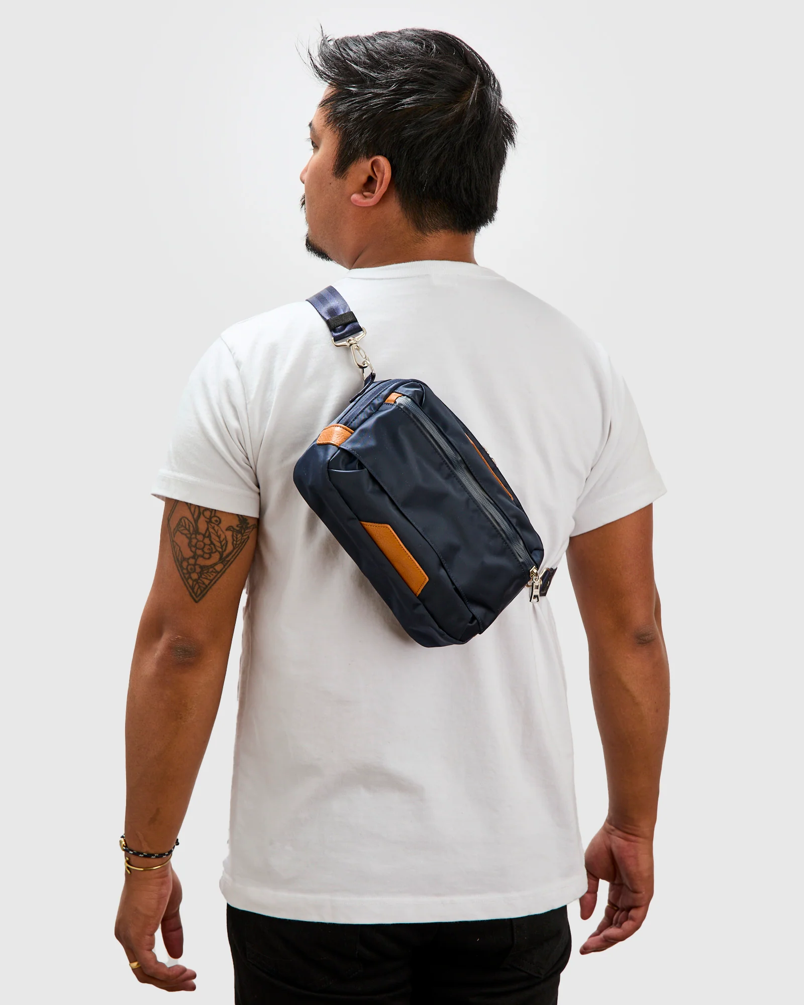 Progress Shoulder Bag in Navy - Image 2