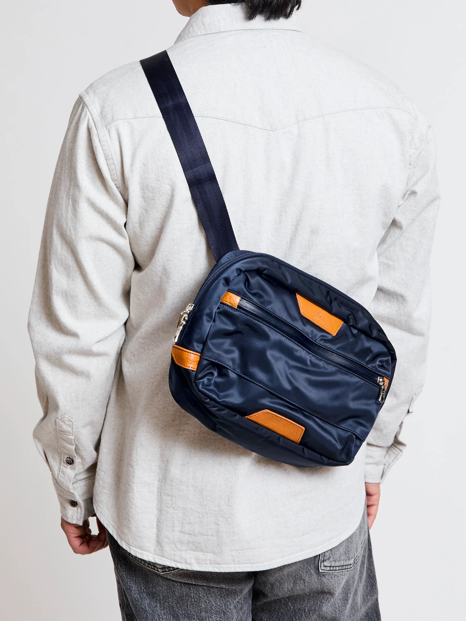 Progress Shoulder Carry Bag in Navy - Image 2