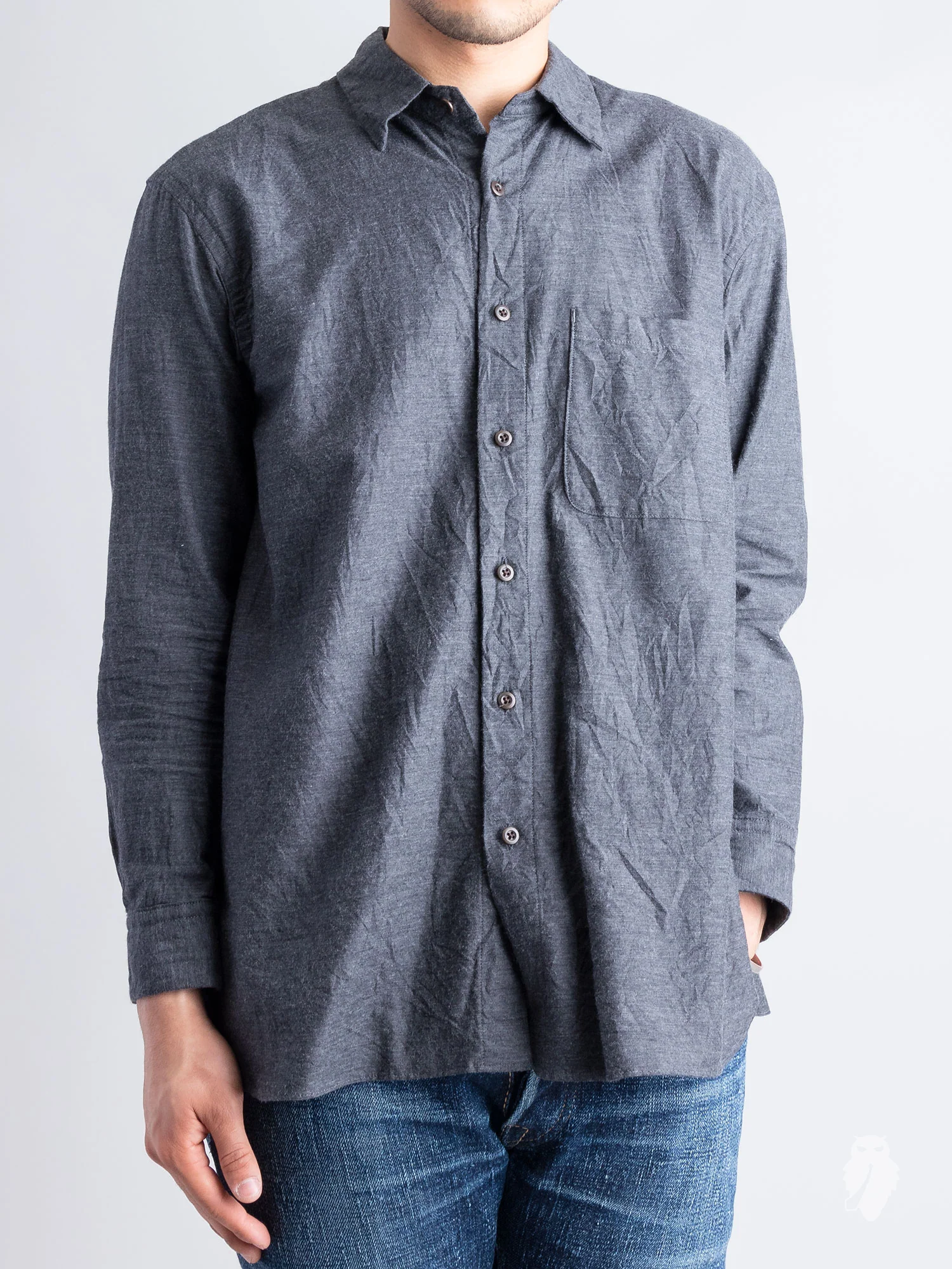Regular Collar Longshirt in Charcoal - Image 2