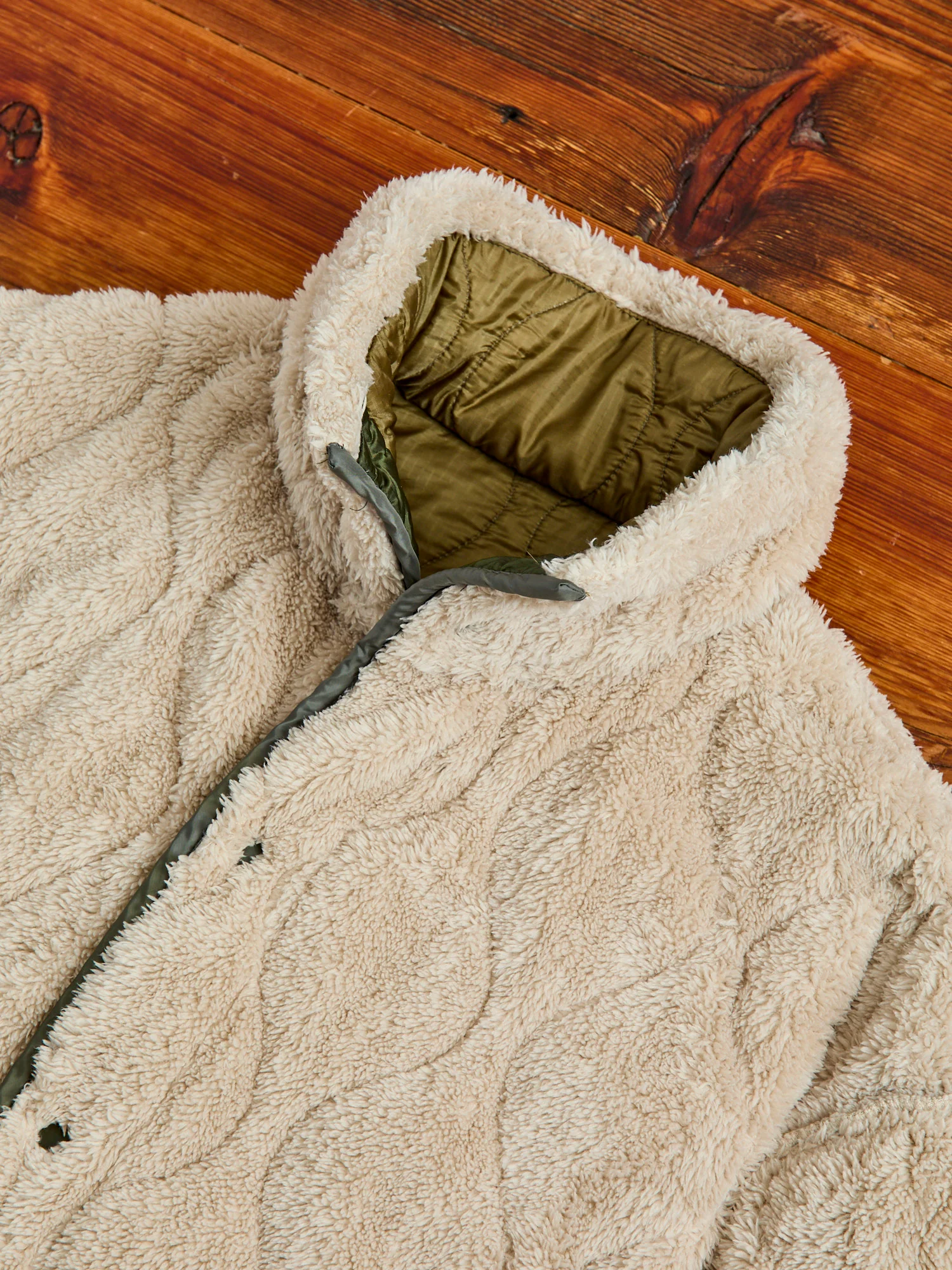 Reversible Nylon Ripstop Boa Liner Jacket in Khaki - Image 7
