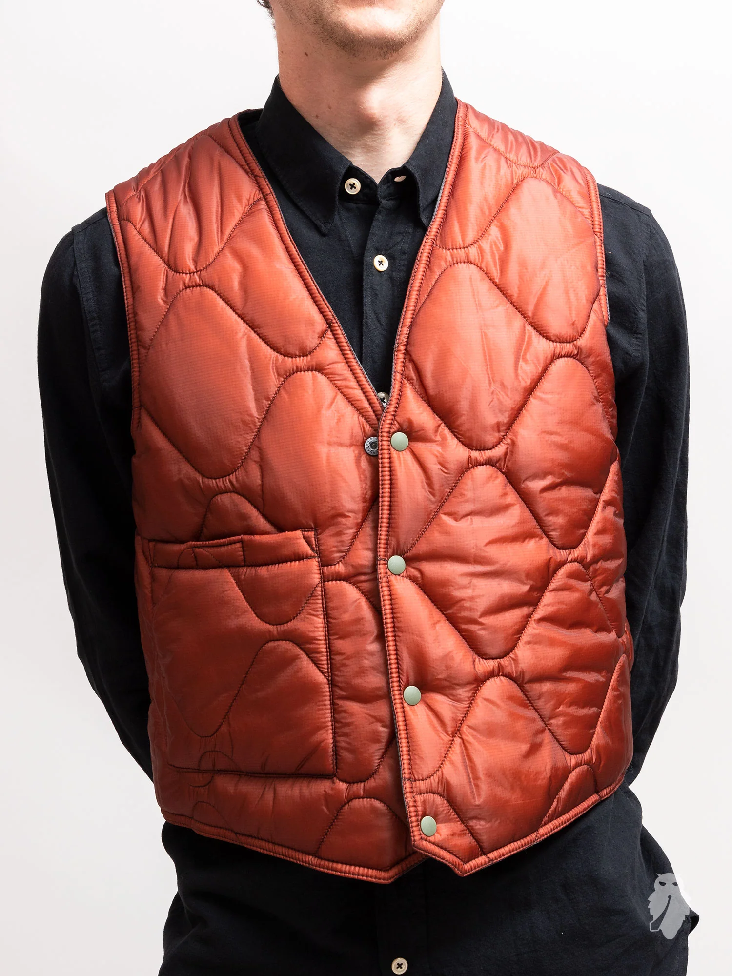 Reversible Puron Vest in Olive Soft Nylon - Image 3