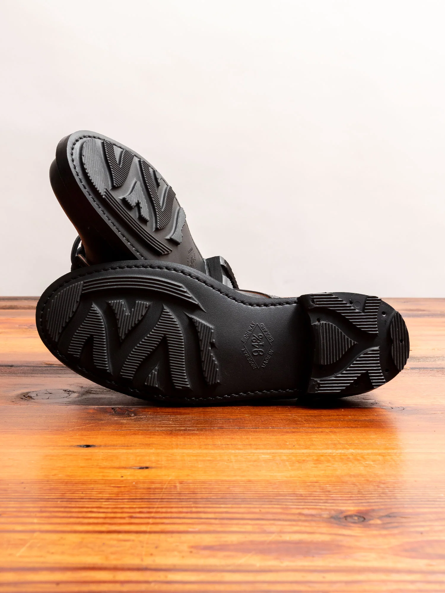 "Ridgeway Derby" in Matte Black - Image 2