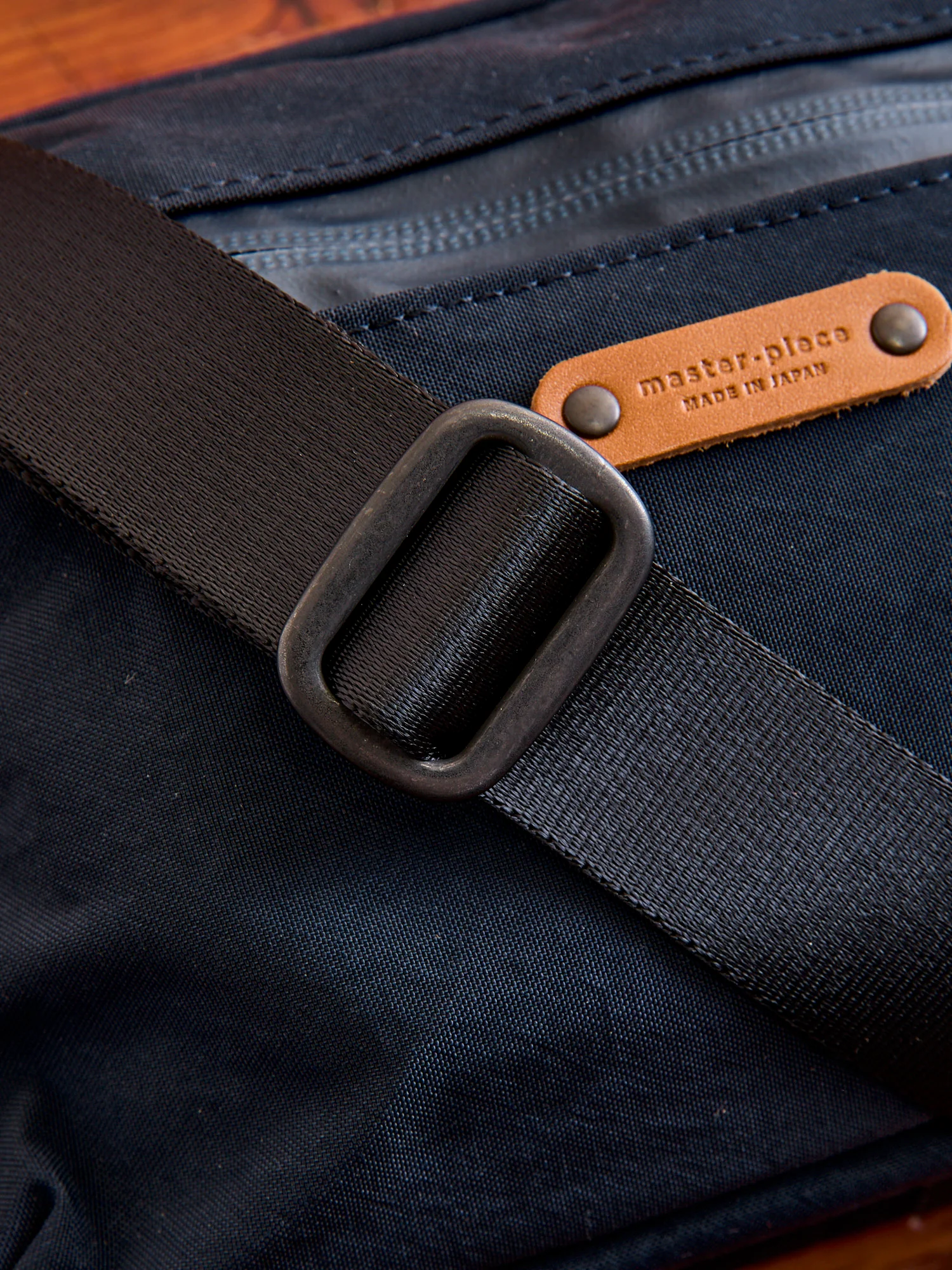 Root Mini Shoulder Bag in Navy - Image 5