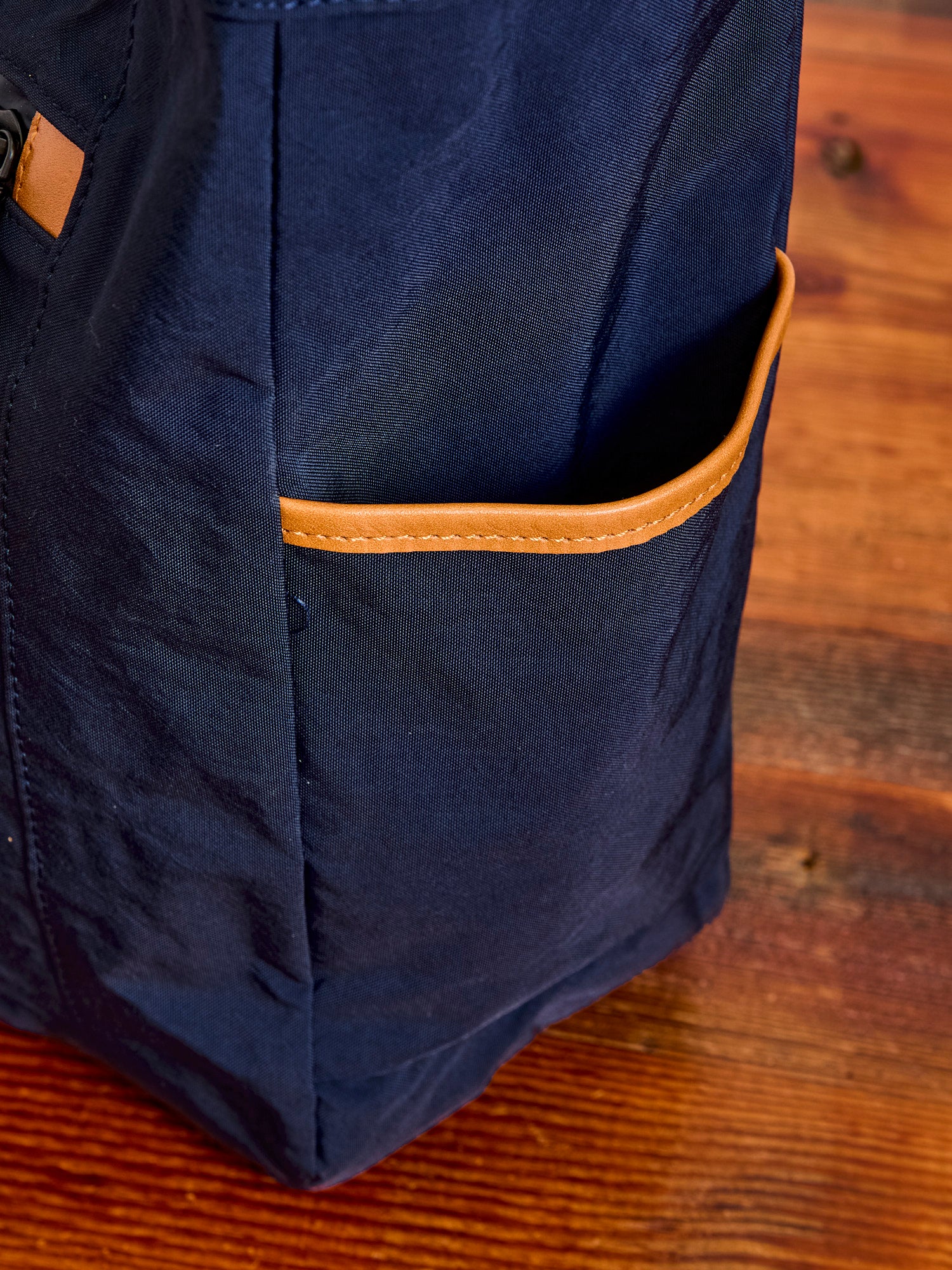 Root Shoulder Tote Bag in Navy - Image 8