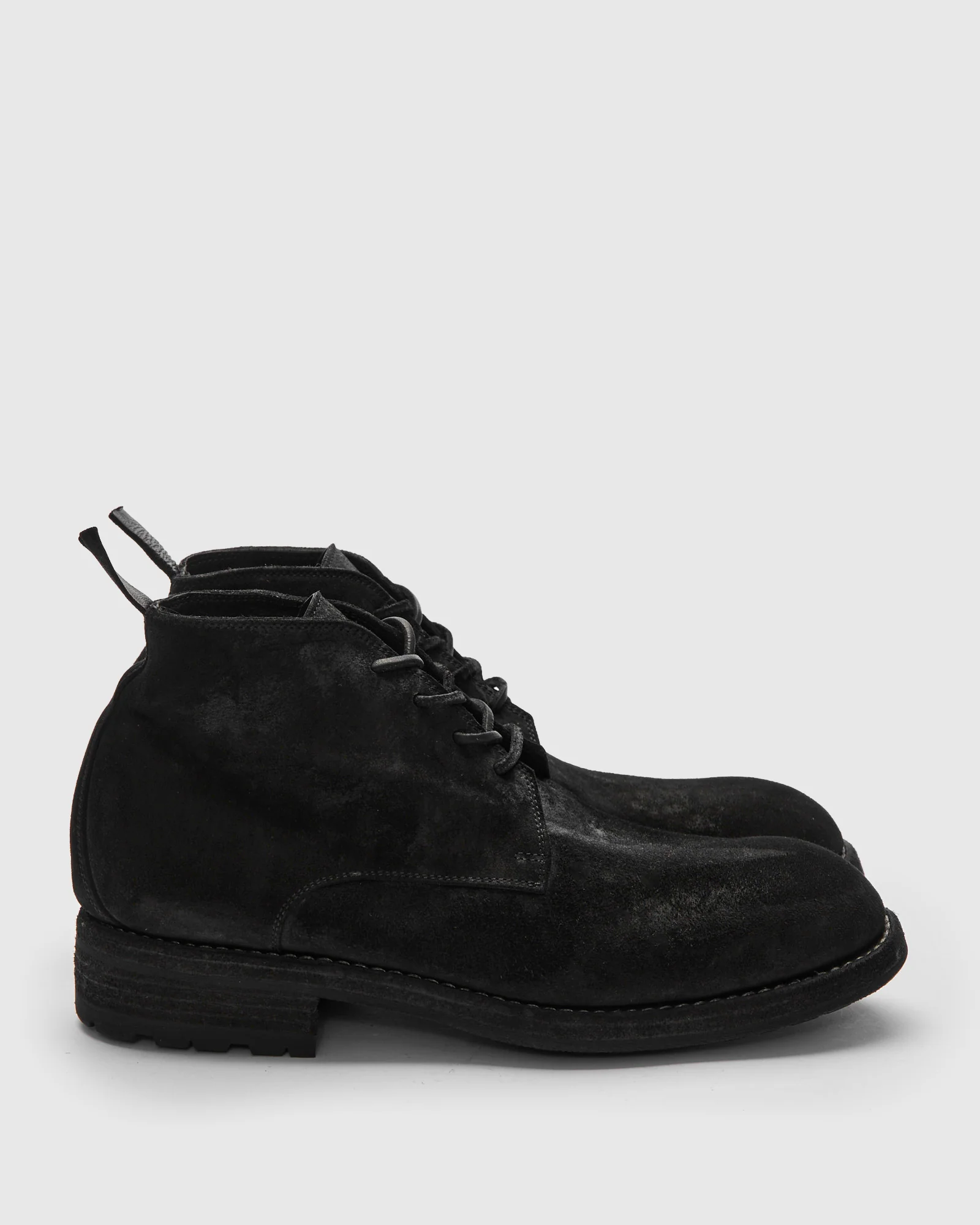 Ruggero Barrel Desert Boot in Midnight Reverse Vachetta - Image 3