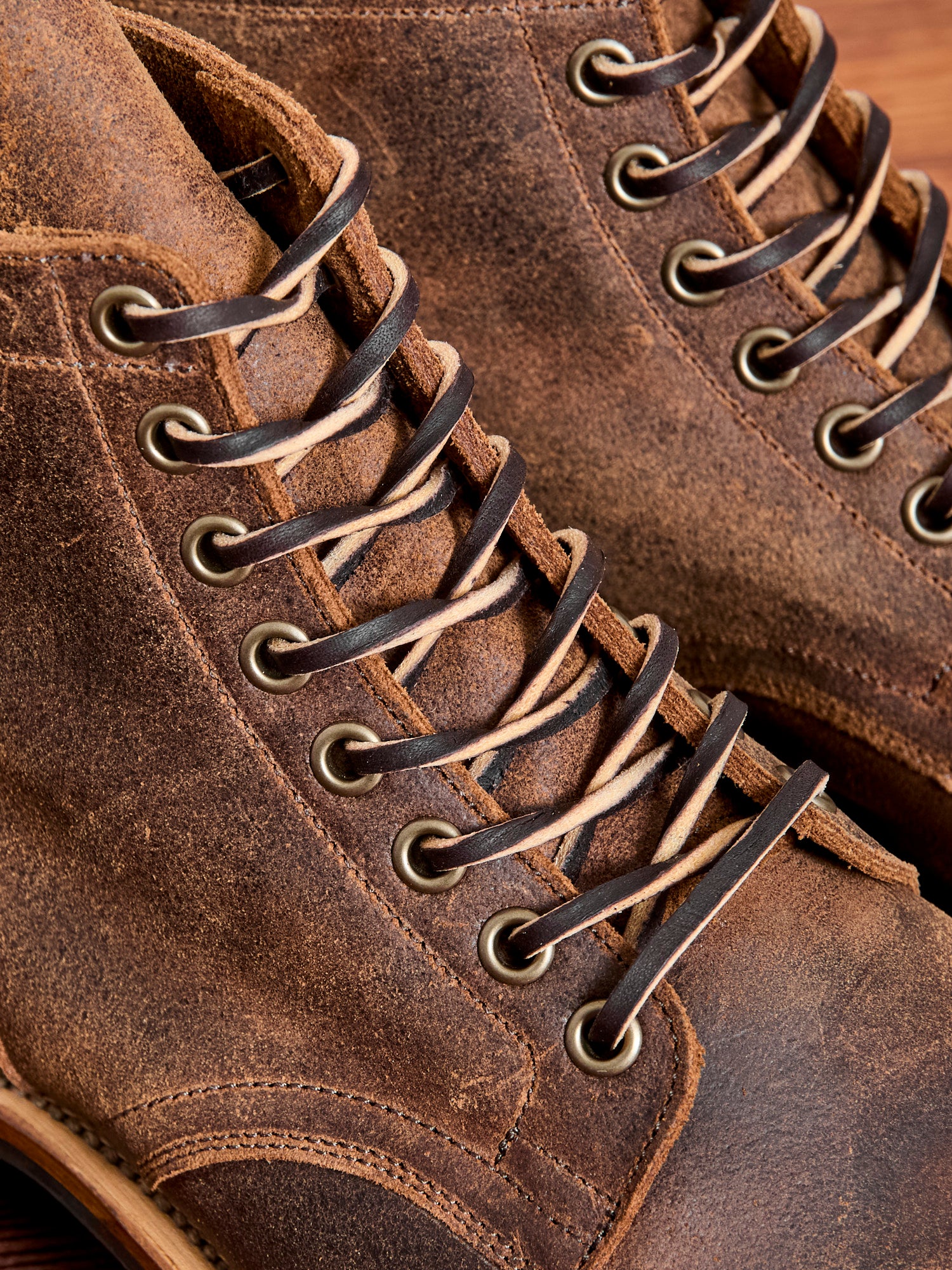 Service Boot 2040 in Rawhide Waxy Commander - Image 6