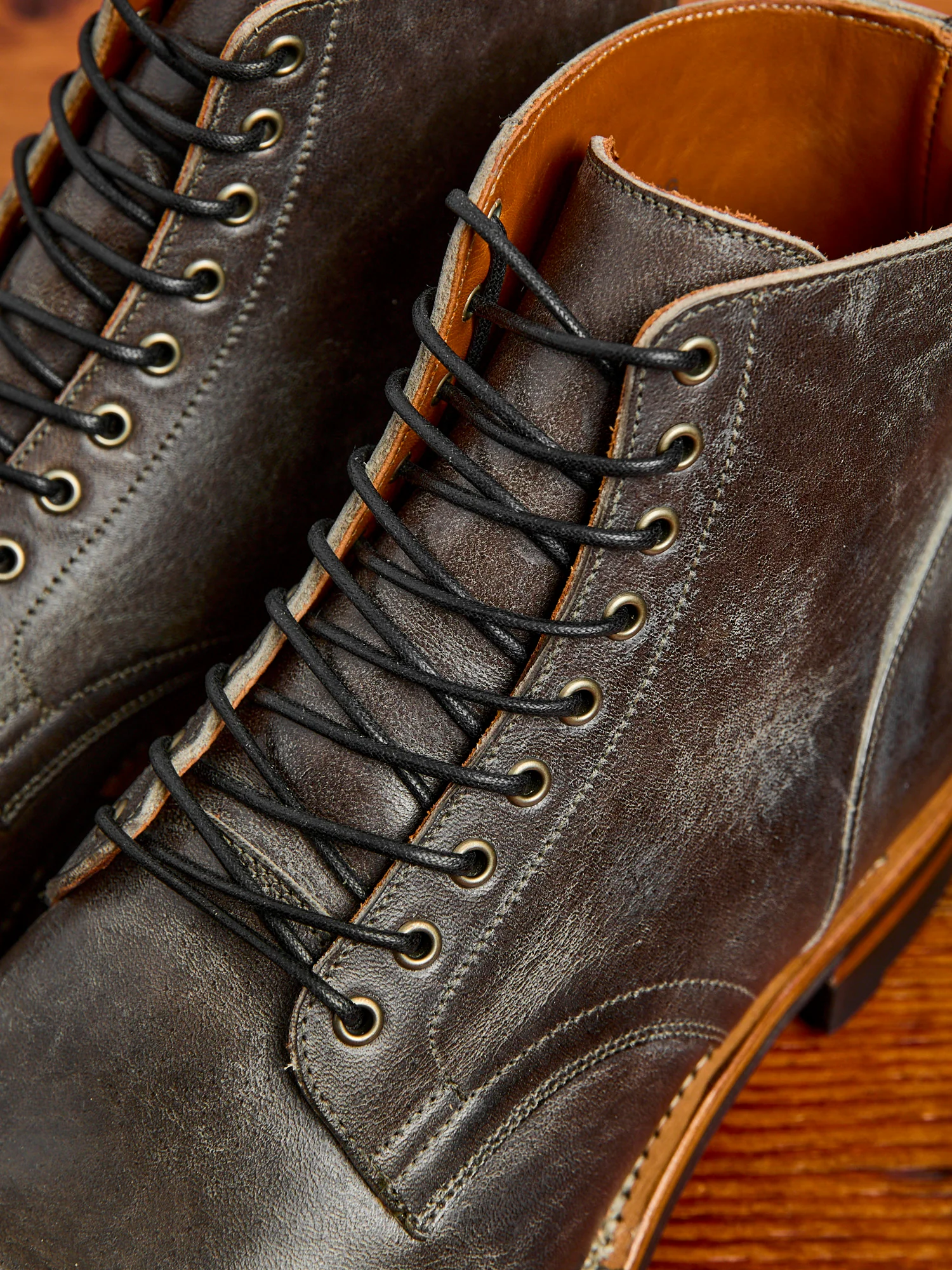 Service Boot DCT 2040 in Asfalto Lucida Horsebutt - Image 5