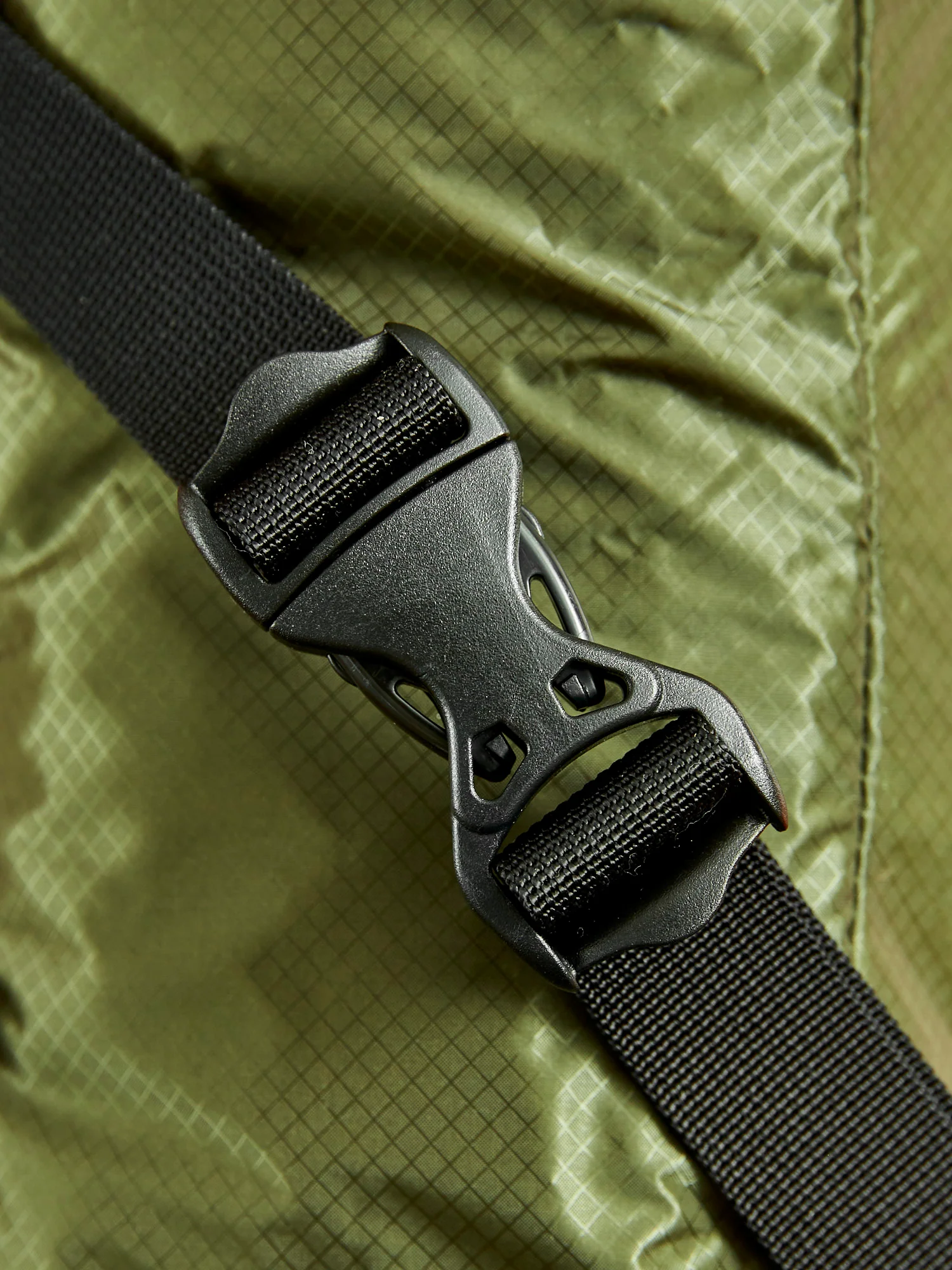 Sil Waist Bag in Khaki - Image 6