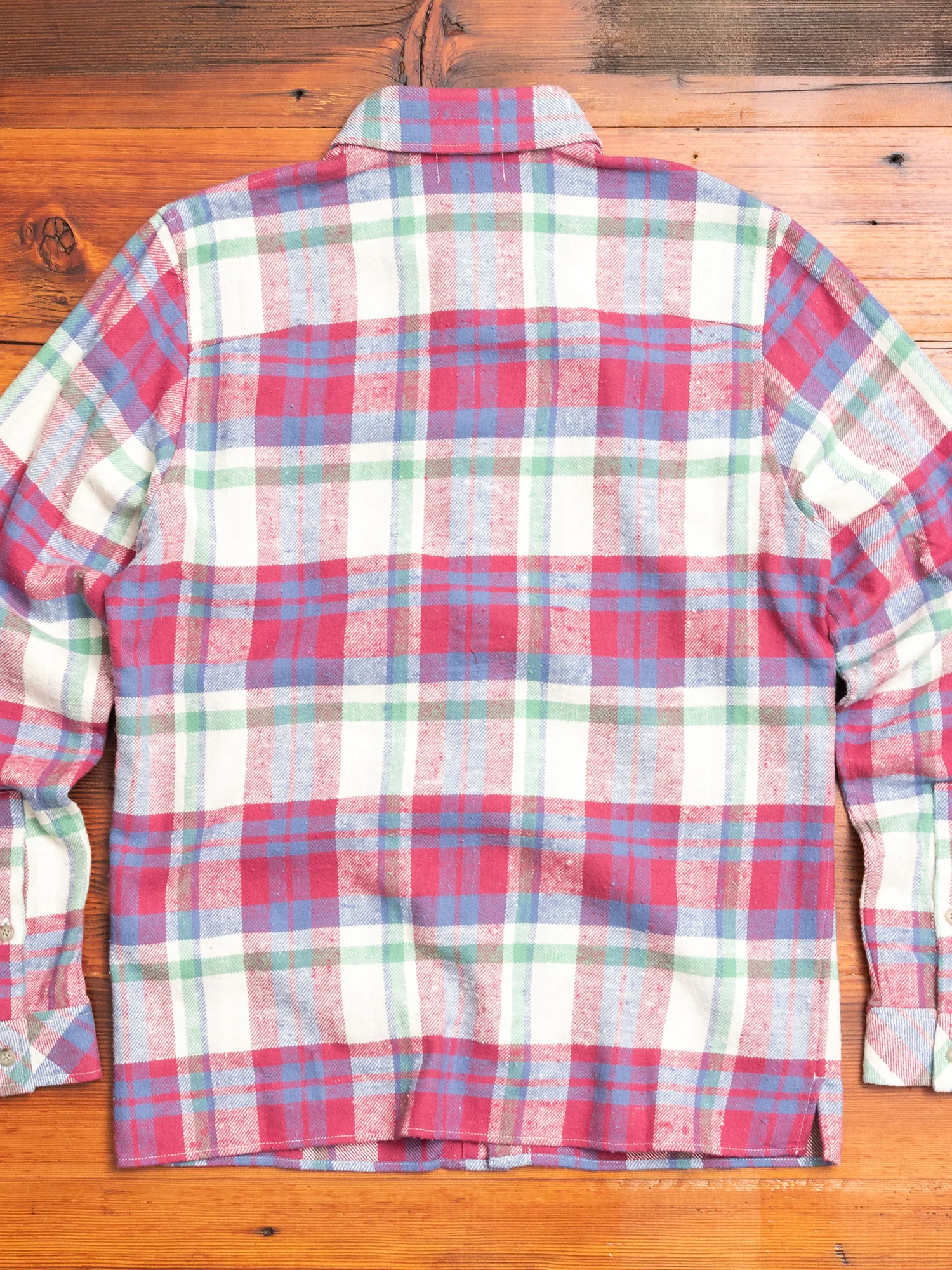 Sly Straight Hem Flannel in Sour Patch - Image 8