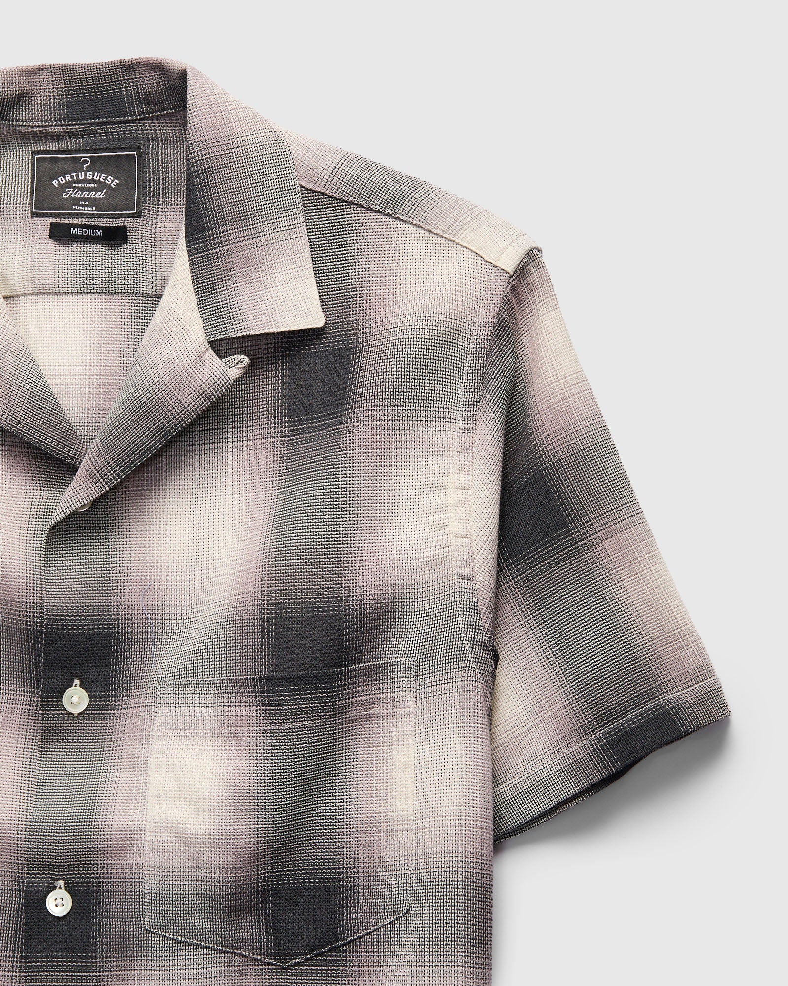Smogy Shirt in Ombre Black - Image 6