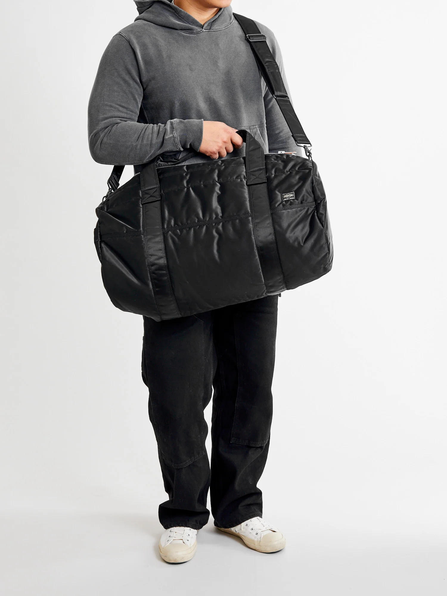 "Tanker" 2-Way Boston Bag (M) in Black - Image 18