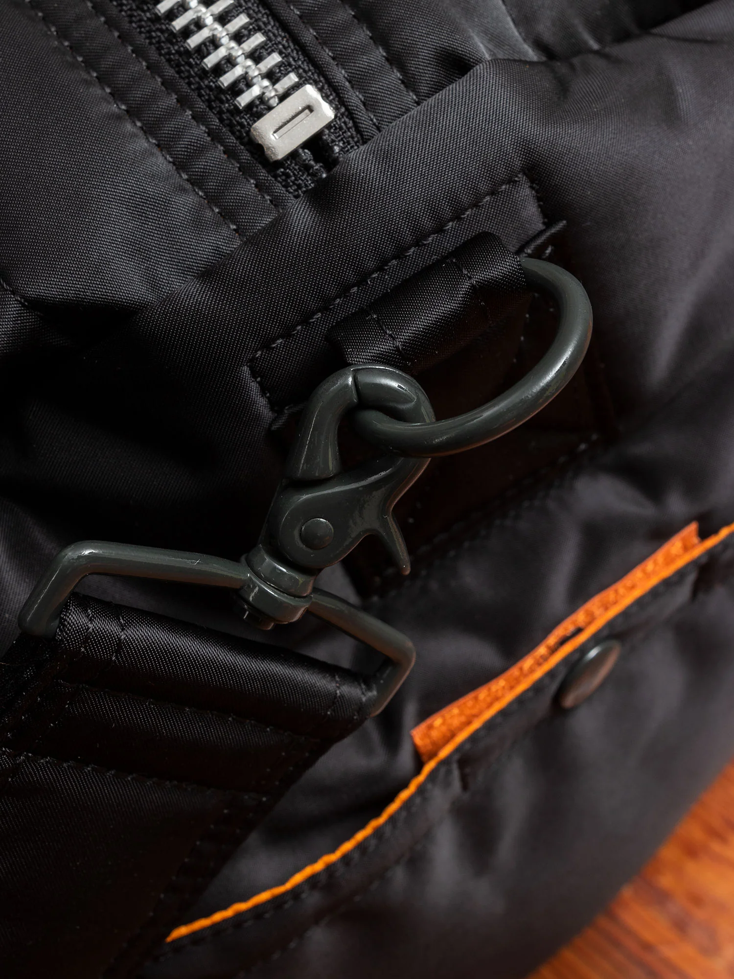 "Tanker" 2-Way Boston Bag (M) in Black - Image 9