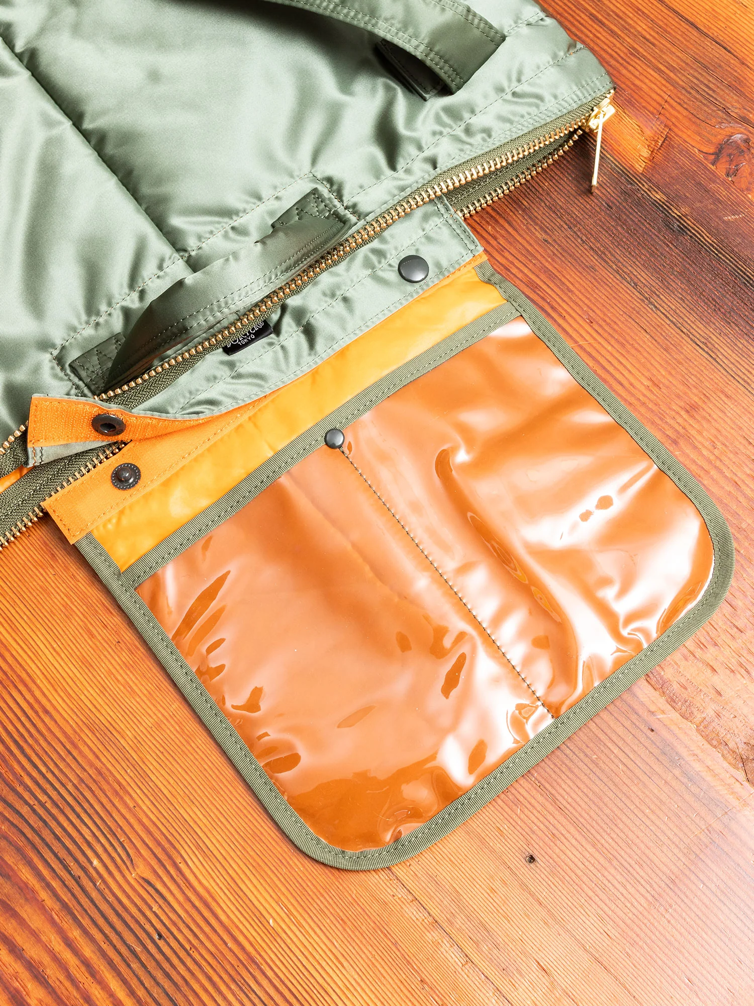 "Tanker" 2-Way Helmet Bag in Sage Green - Image 9
