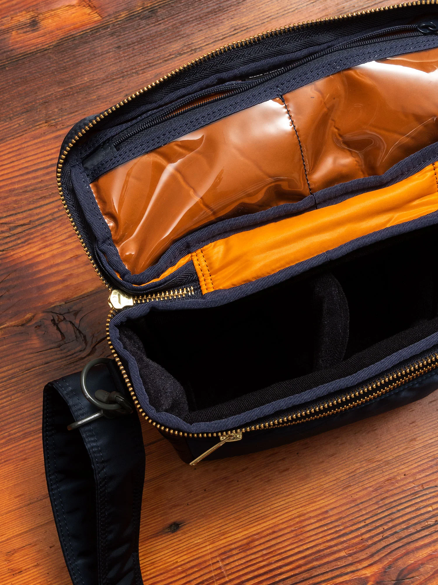 "Tanker" Camera Bag in Iron Blue - Image 11