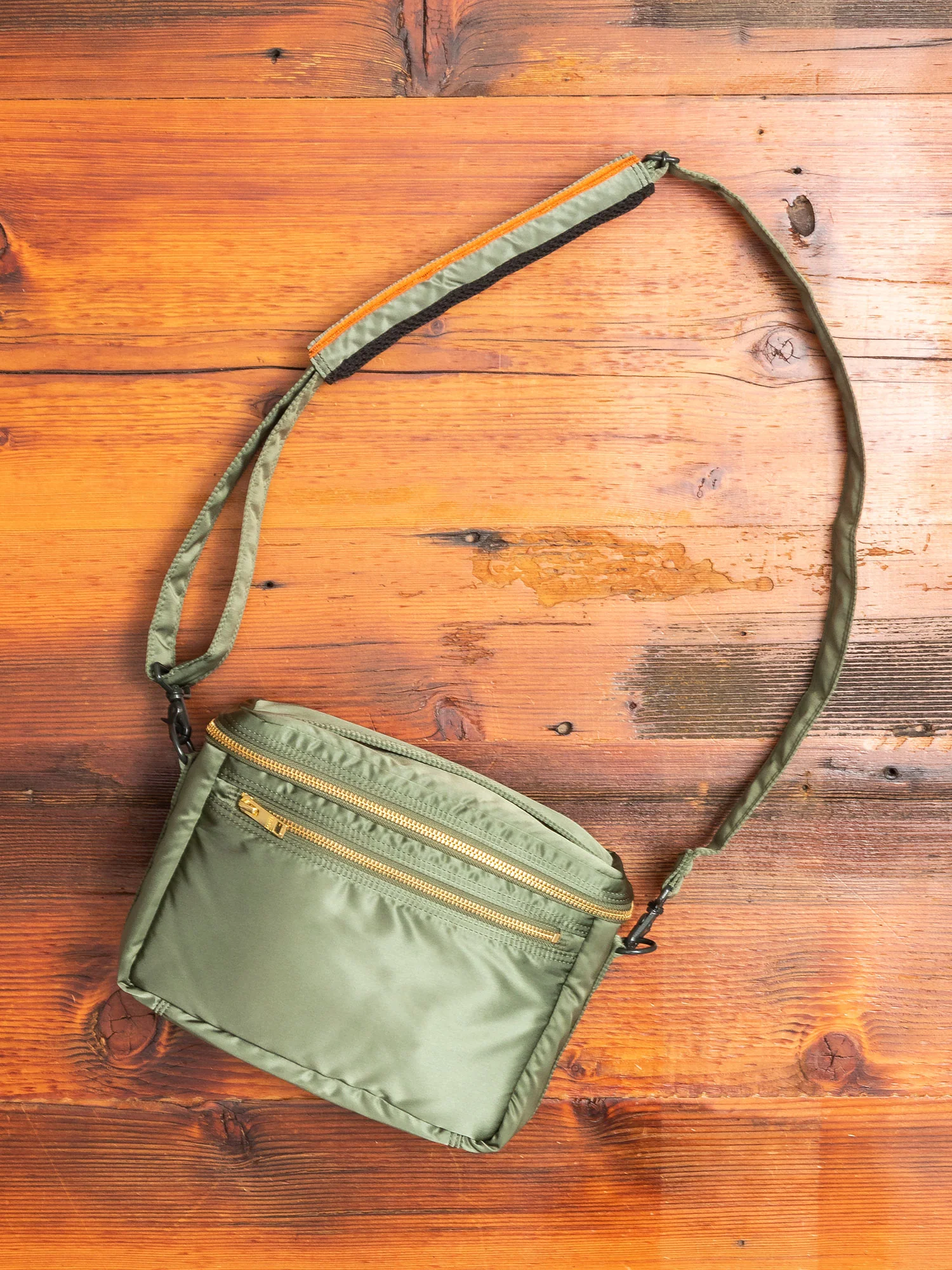 "Tanker" Camera Bag in Sage Green - Image 9