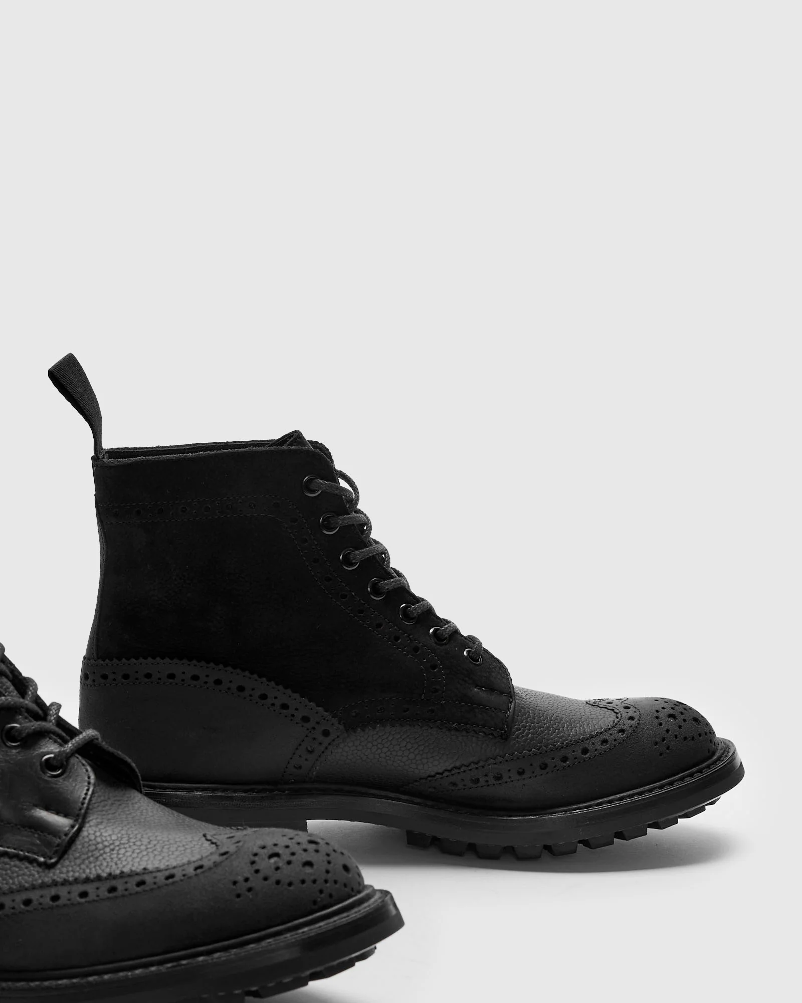 "Overdrive" Stow Boot in Quad Black - Image 4