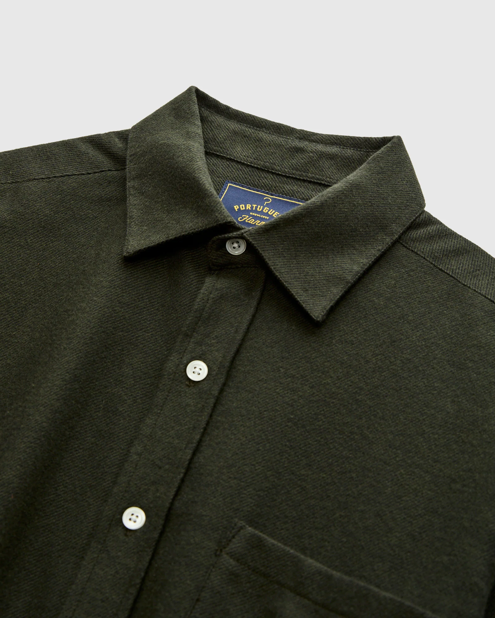 Teca 2 Button-Up Shirt in Forest Green - Image 4