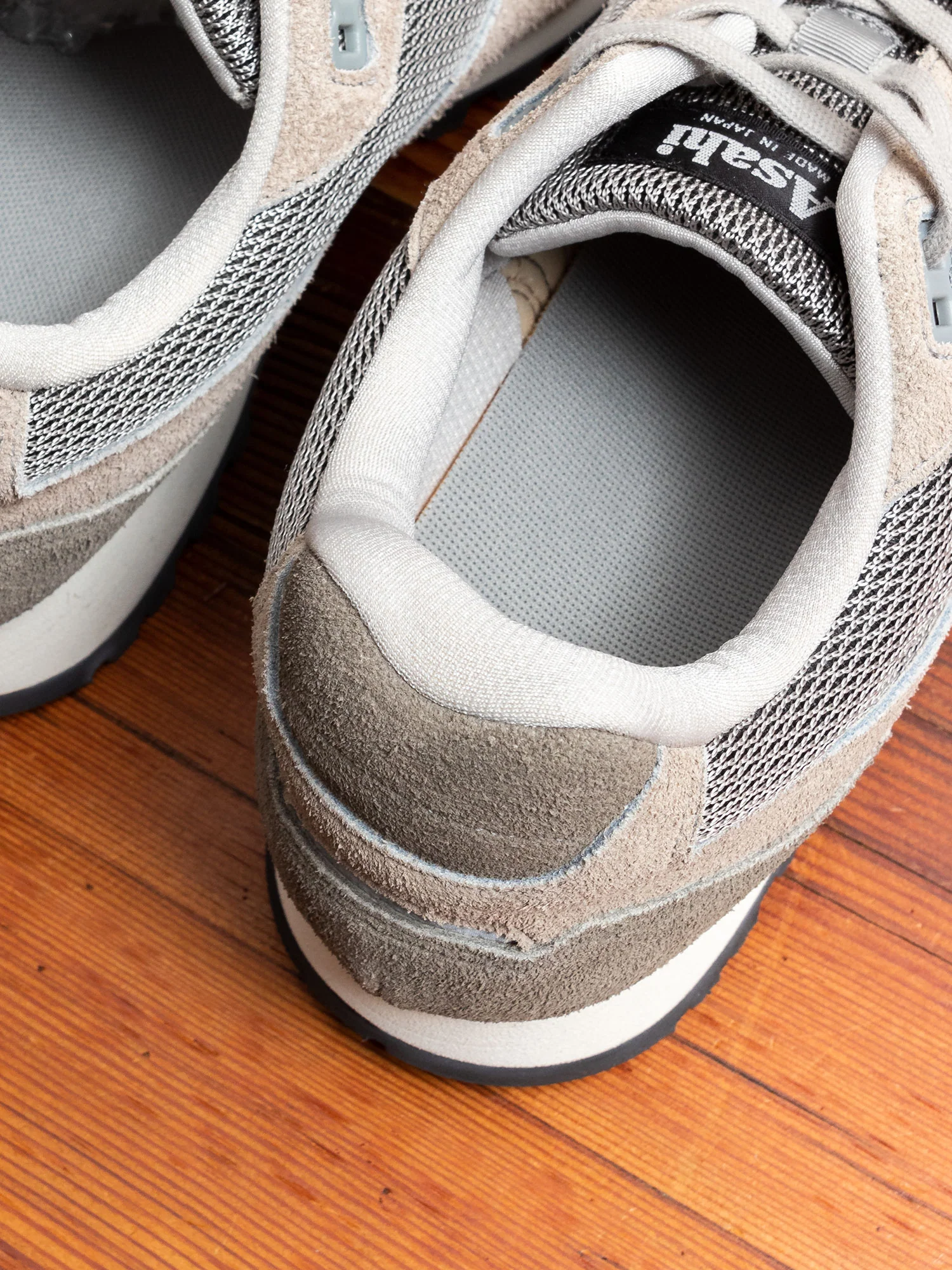 Trainer 033 in Grey - Image 6