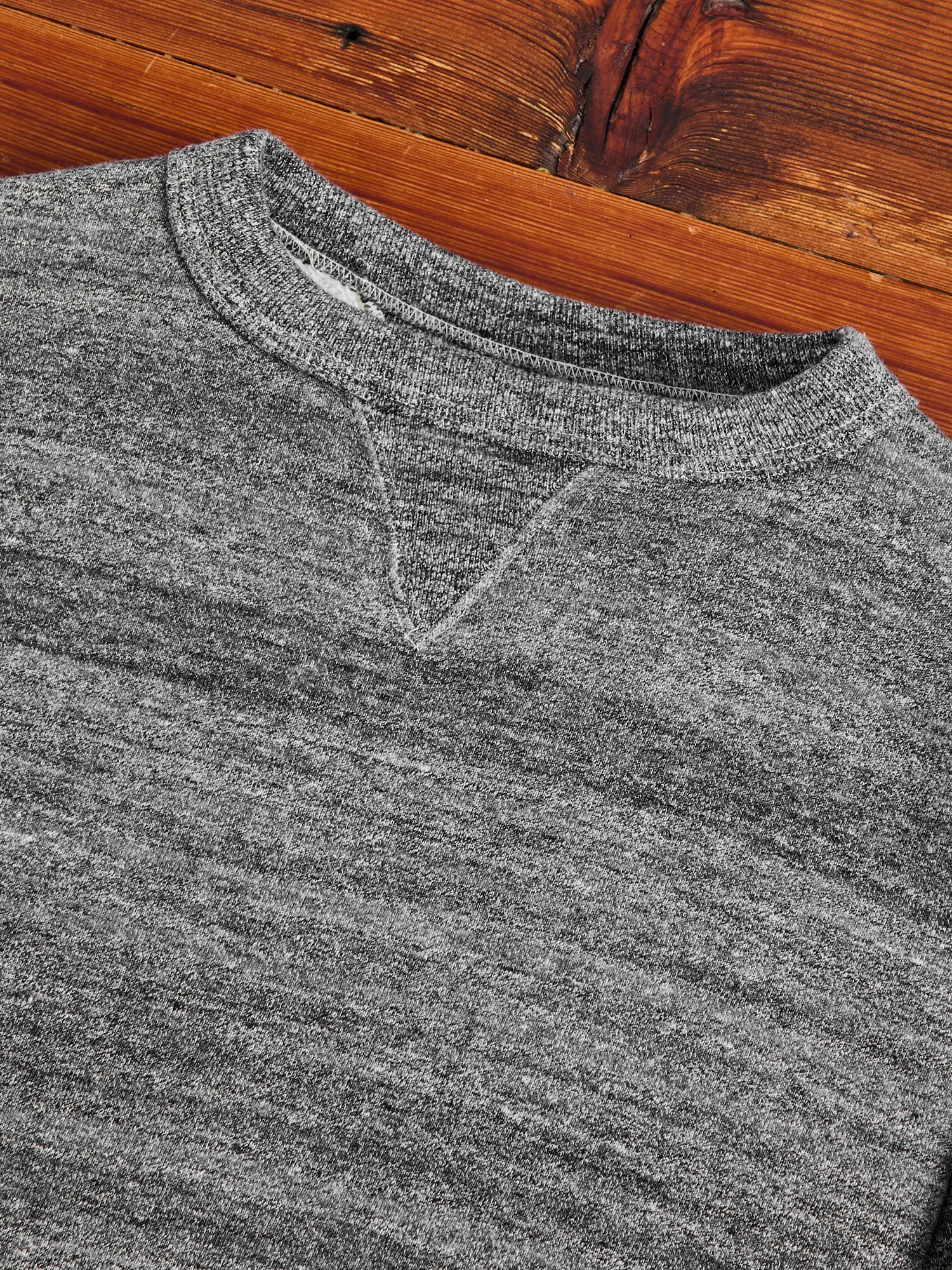 Tsuriami Loopwheel Sweatshirt in Heather Charcoal - Image 4