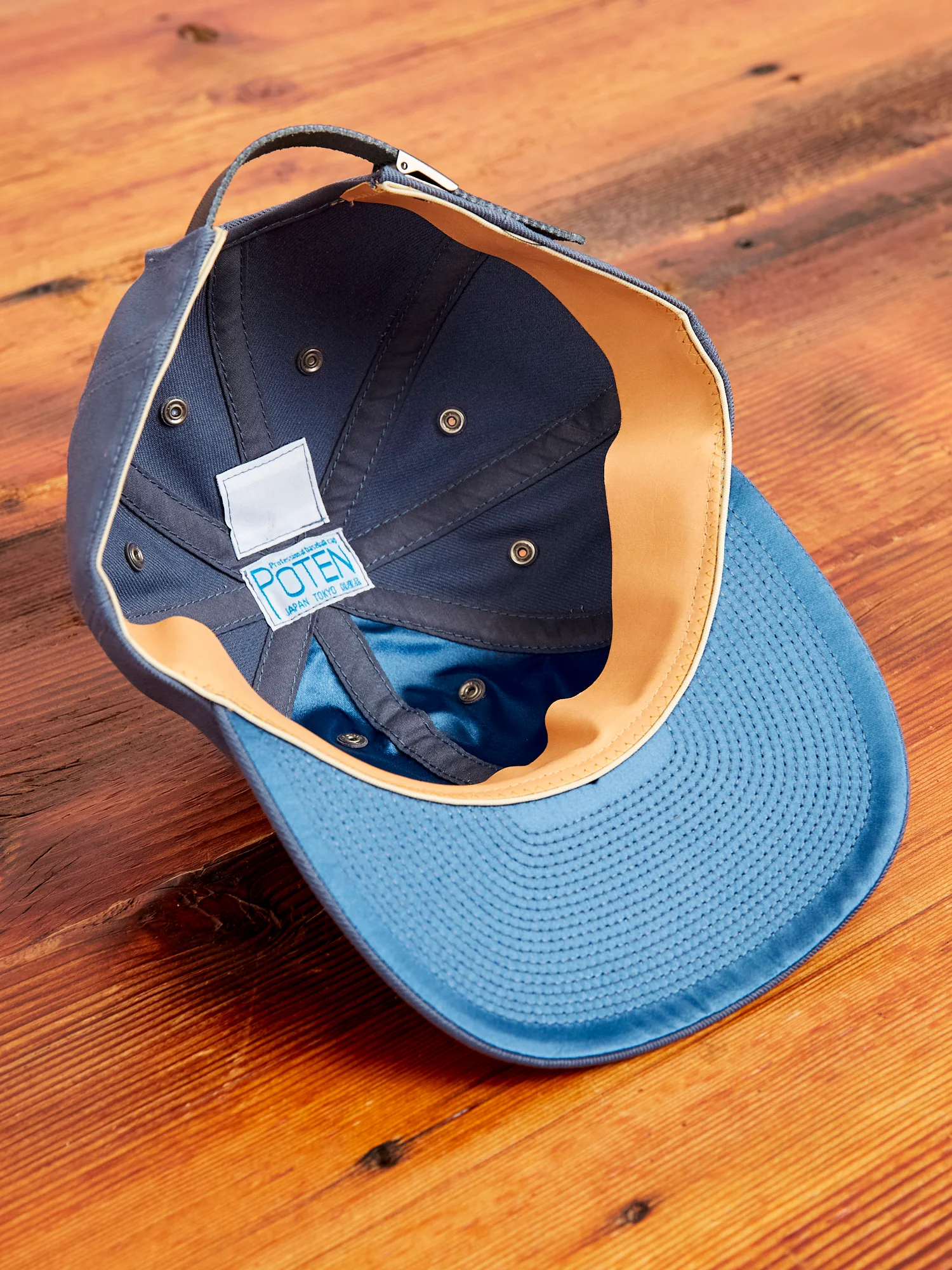 Twist Yarn Cap in Blue - Image 8
