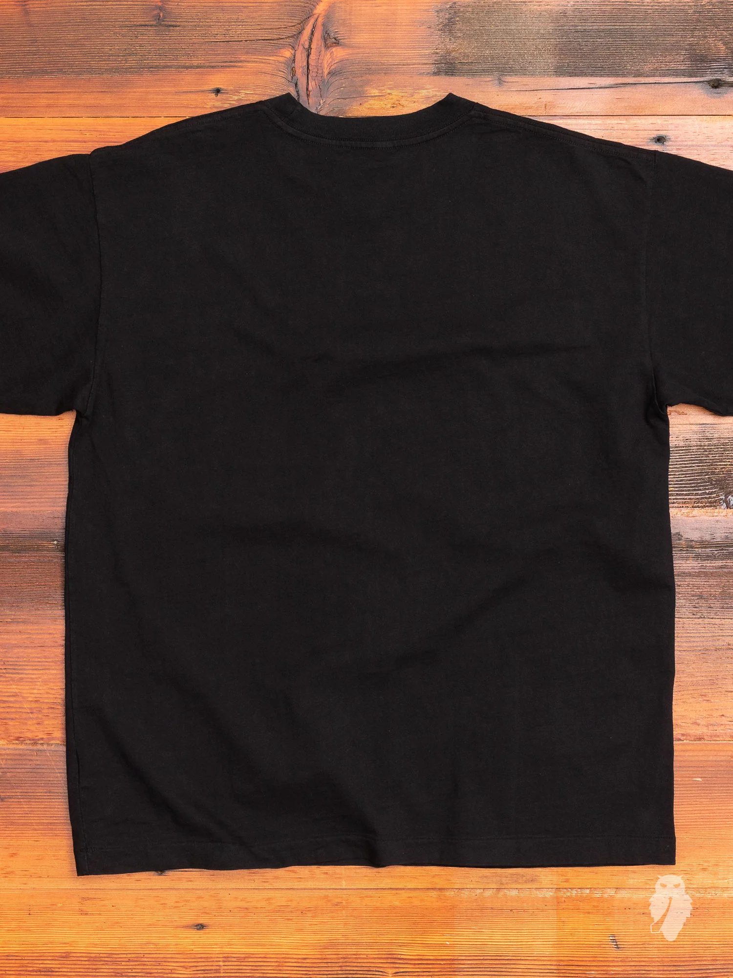University T-Shirt in Black - Image 5