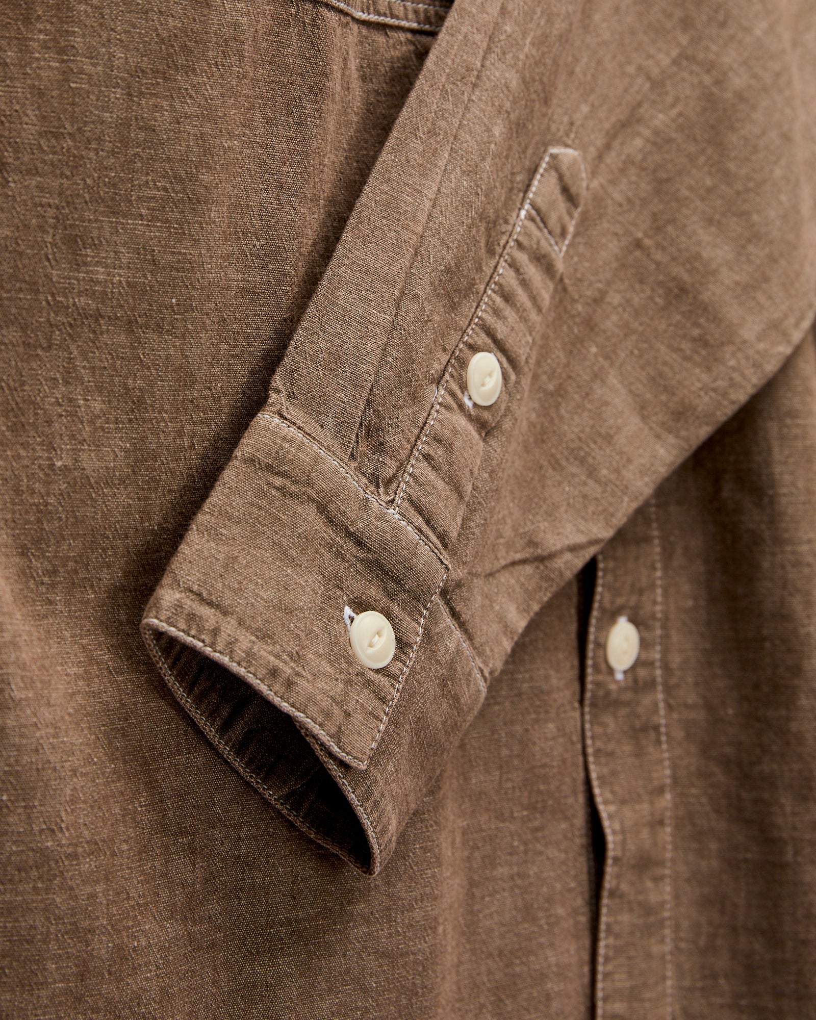 Utility Shirt in Brown Chambray - Image 5