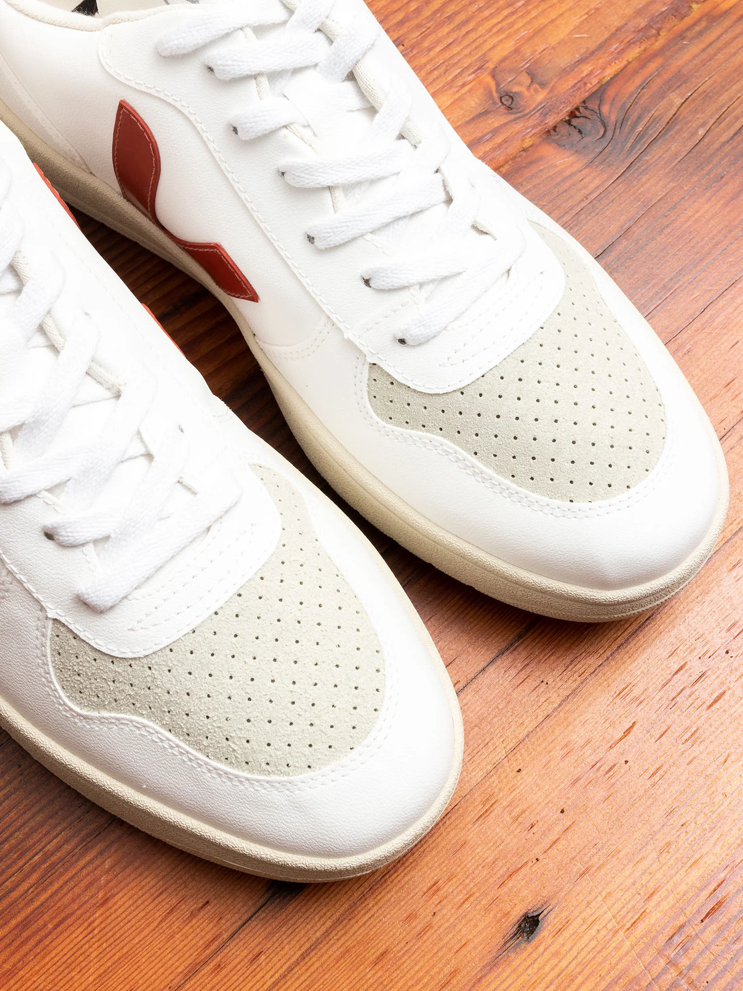 V-10 CWL Sneaker in White Rouille - Image 3