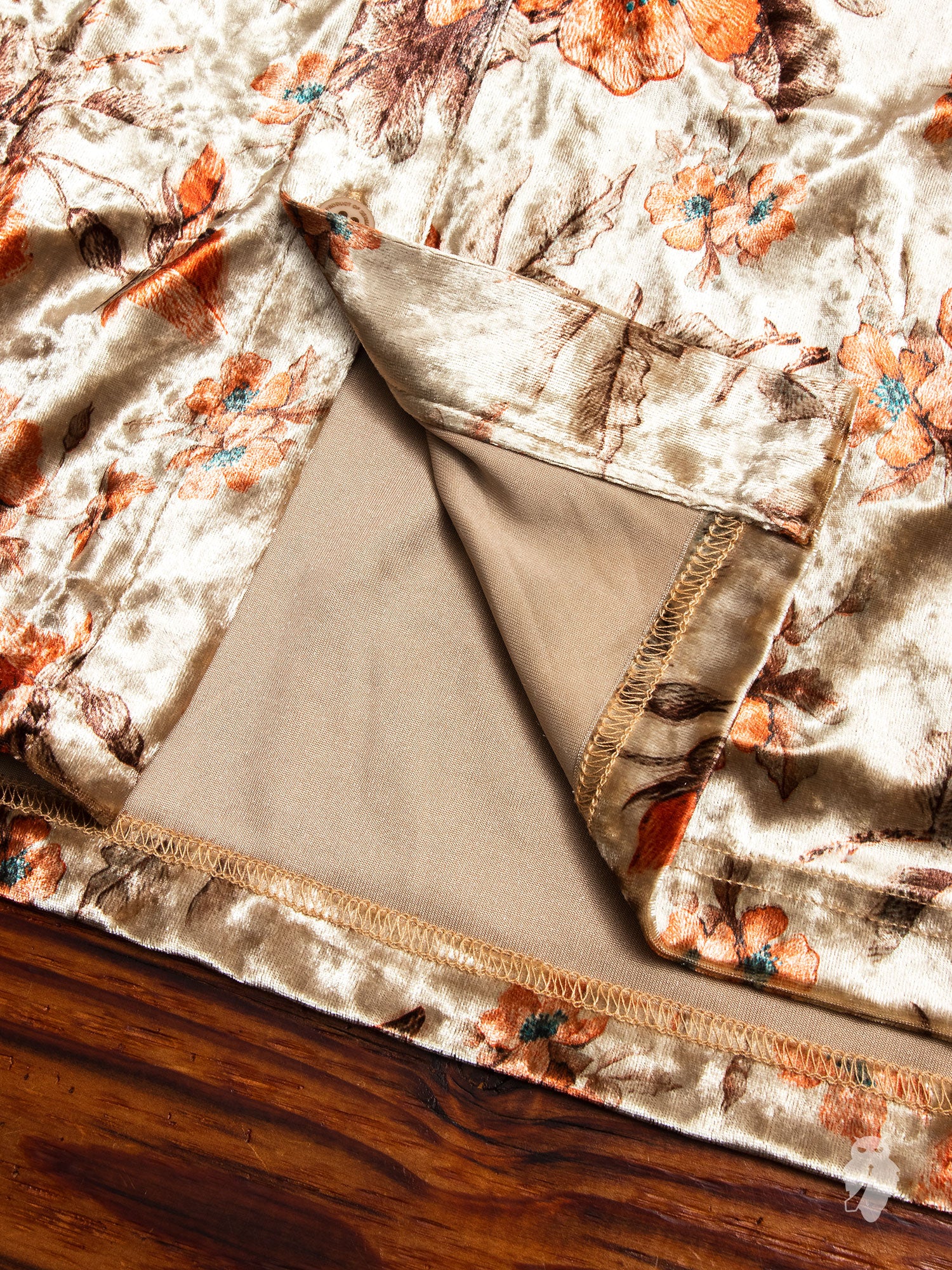 Velvet Flowers Button-Up Shirt in Bronze - Image 6