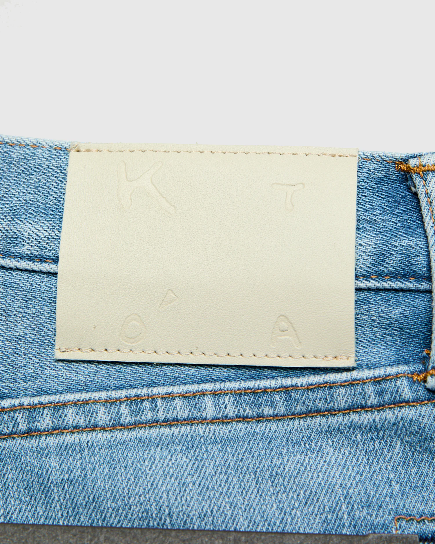 "Vinnie" 14oz Washed Indigo Stretch Selvedge Denim - Barrel Wide Straight - Image 4