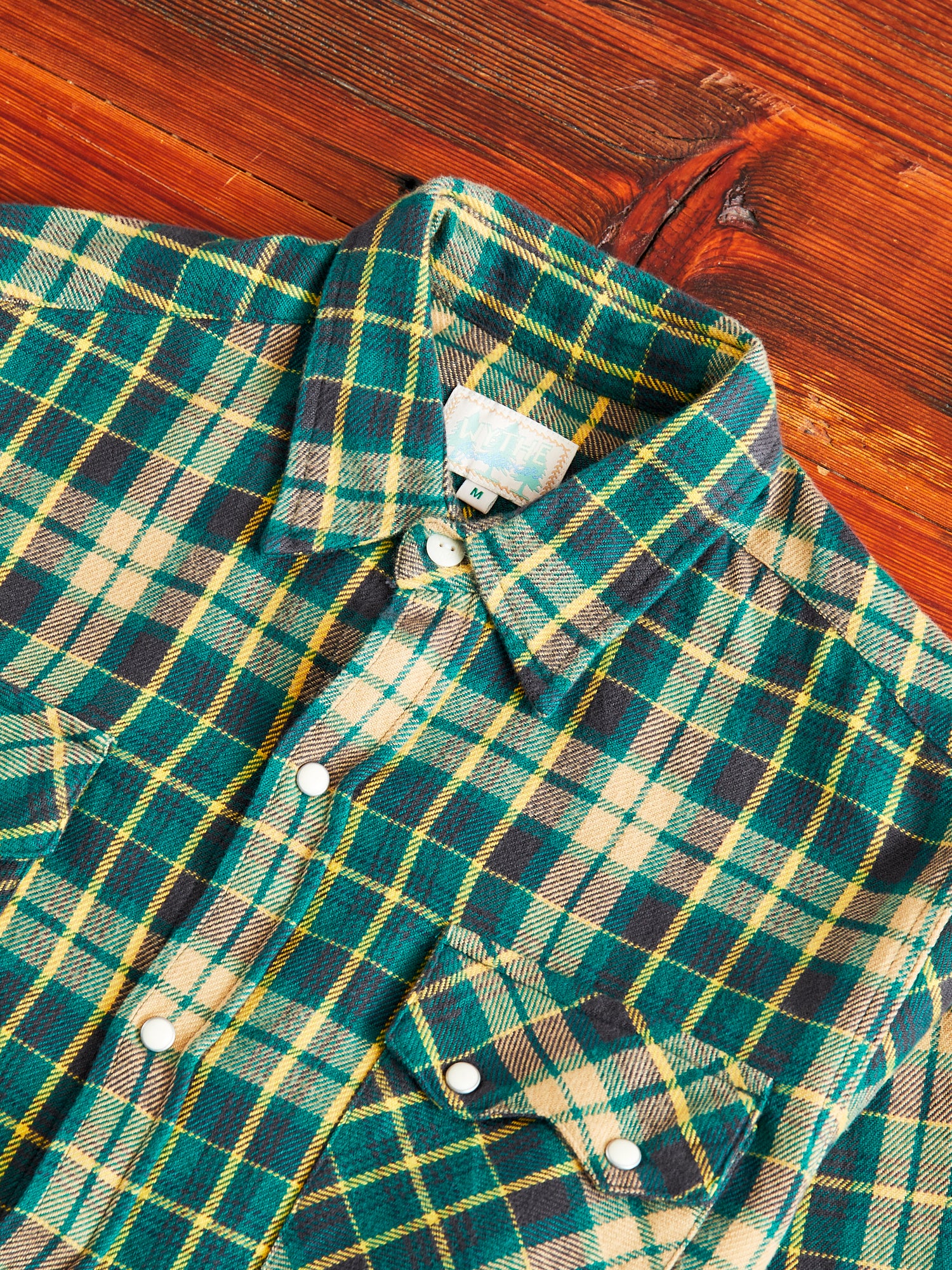 Washed Flannel Pearl Snap Shirt in Wisconsin White Pine - Image 3