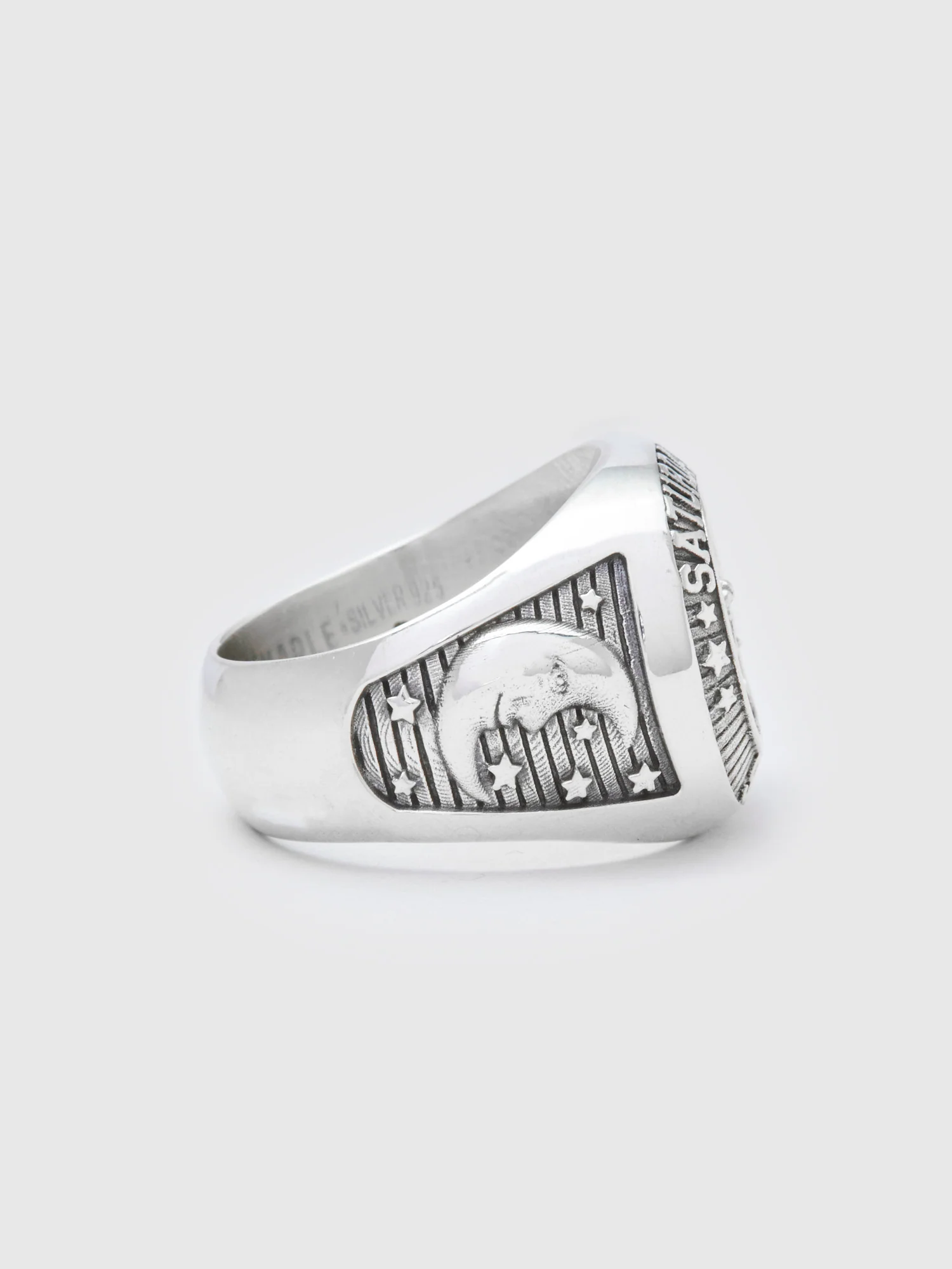Weekend Champion Ring in Silver/Topaz - Image 5