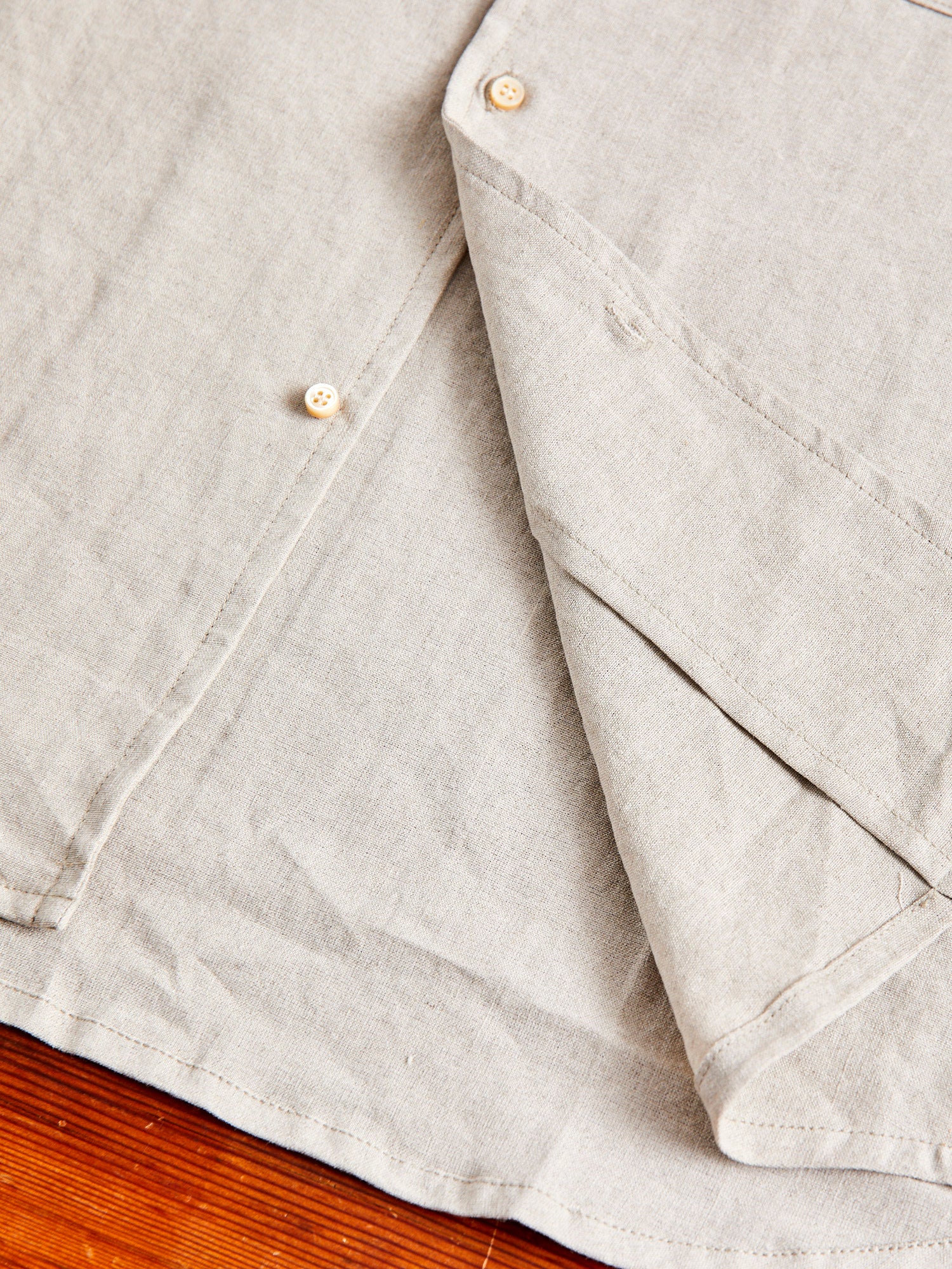 Wonder Linen Short-Sleeve Shirt in Beige - Image 7
