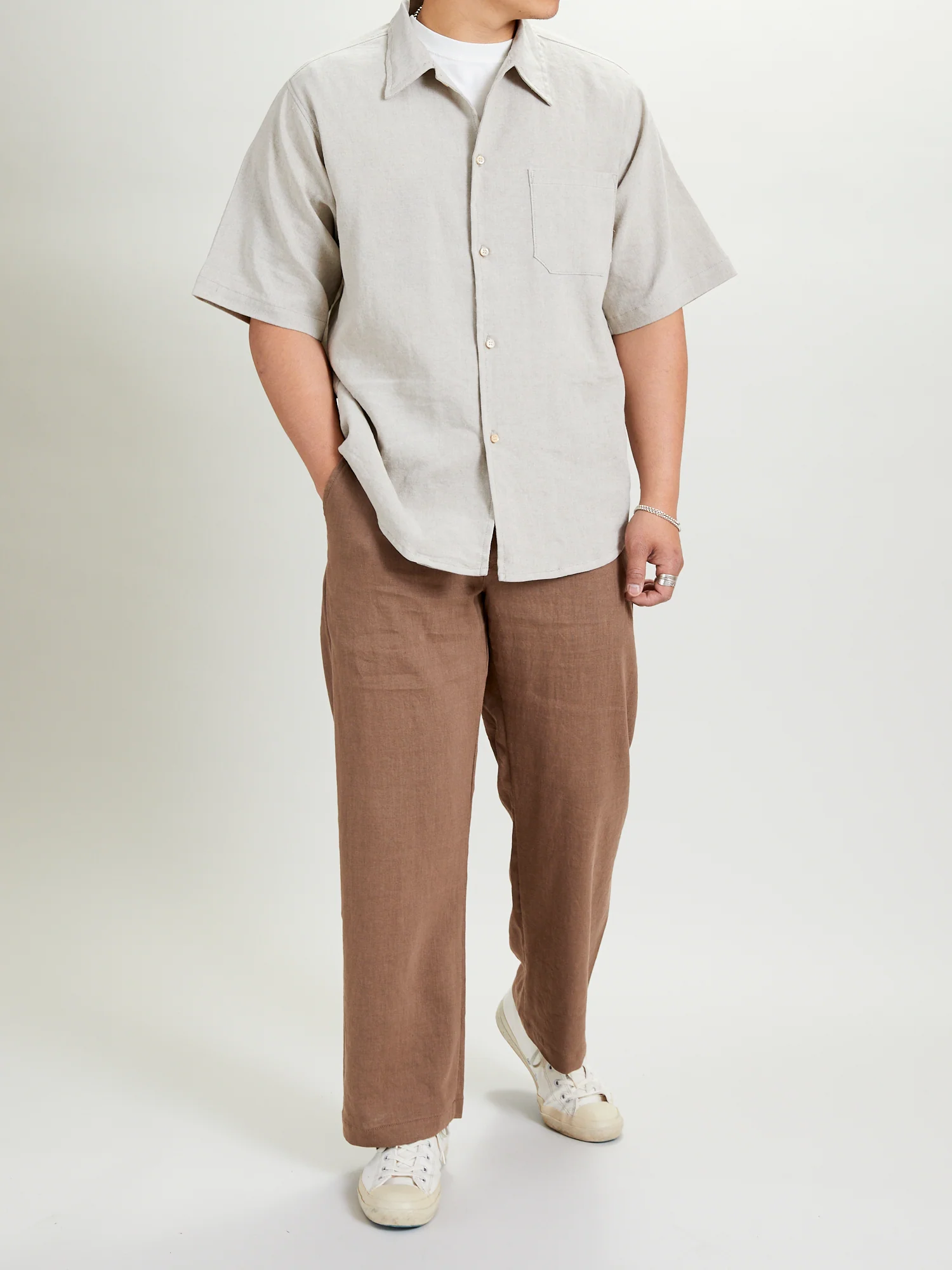 Wonder Linen Short-Sleeve Shirt in Beige - Image 9