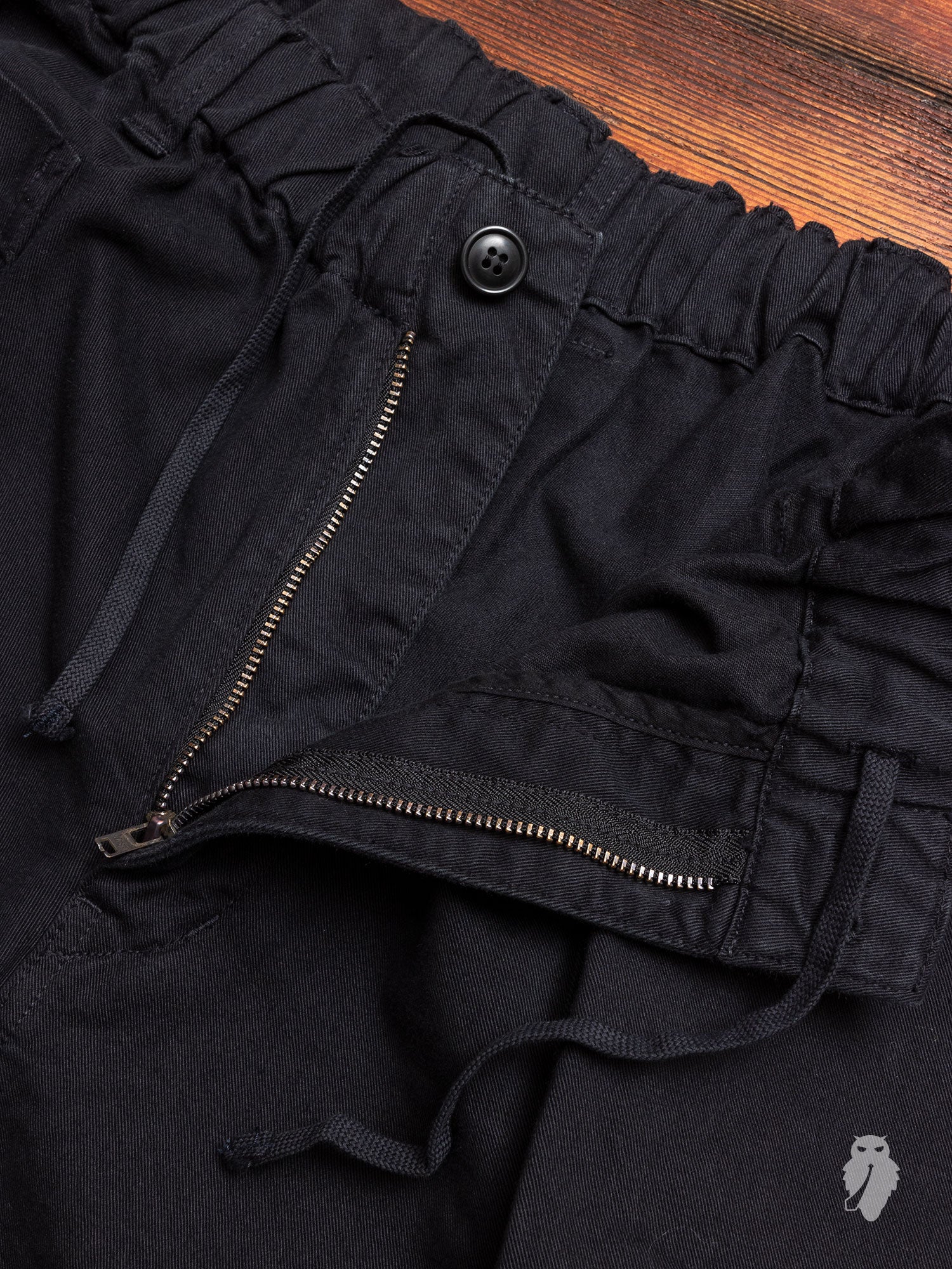Work Shorts in Black - Image 5
