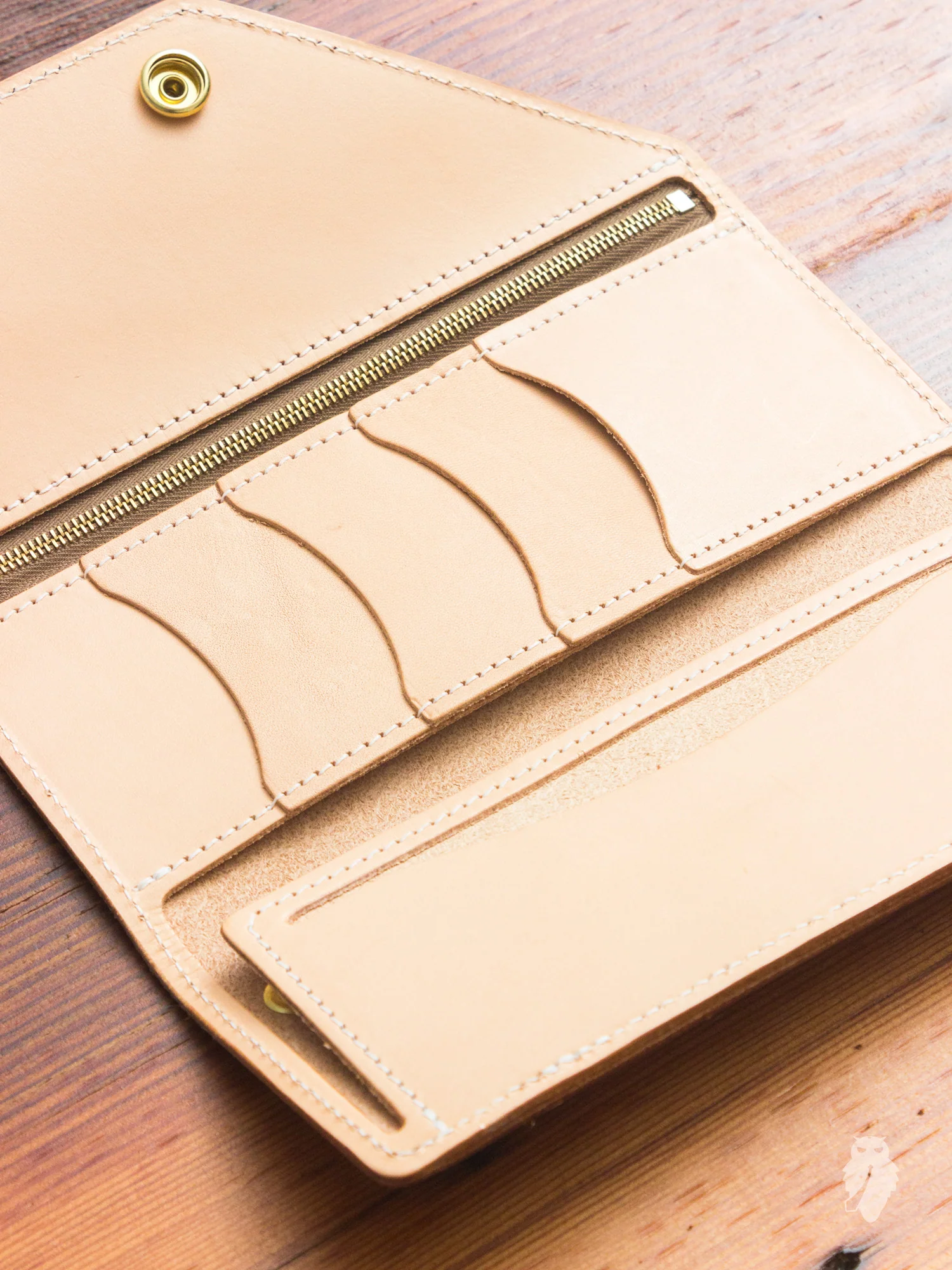 Workman Wallet in Natural - Image 5