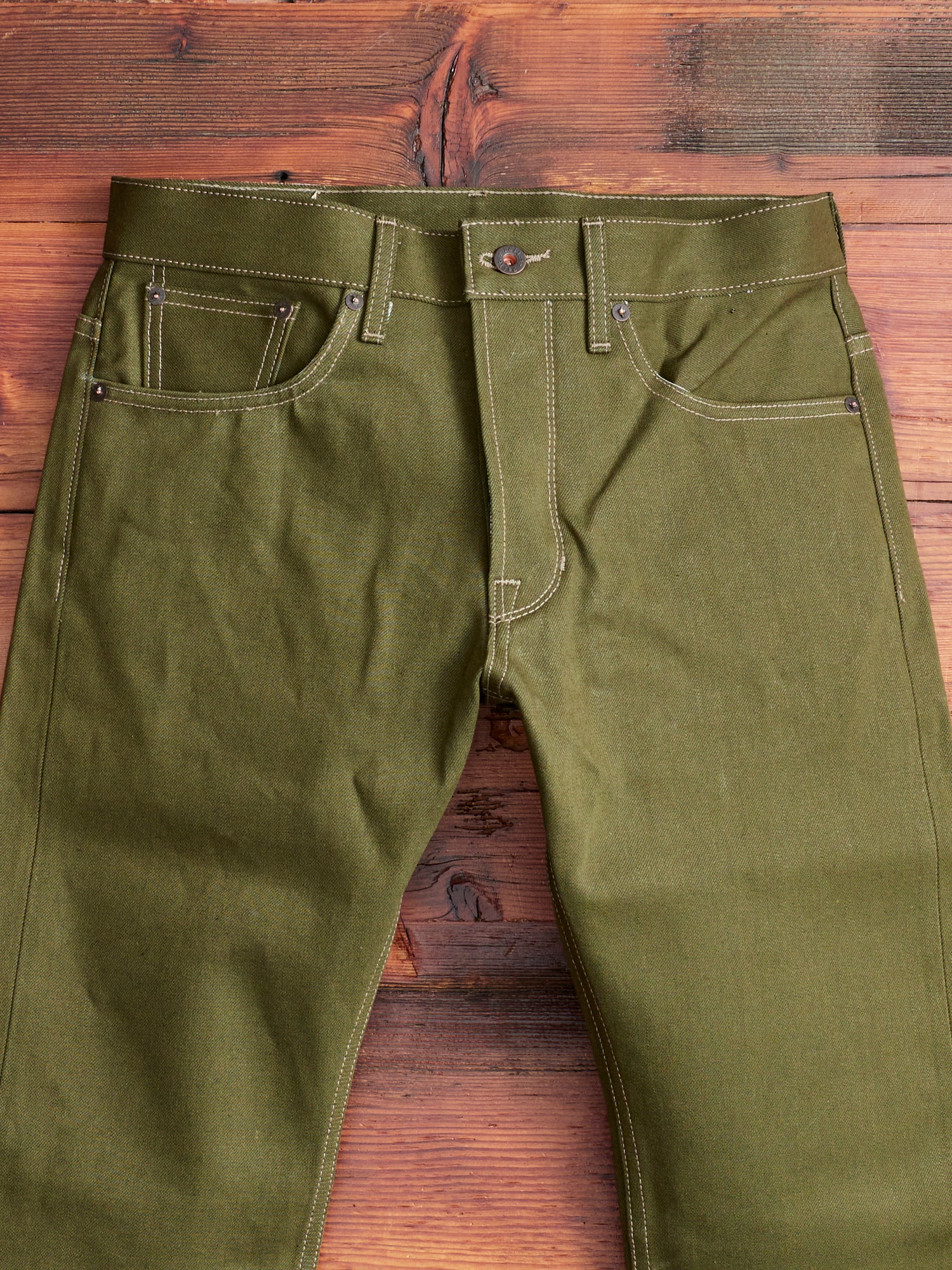 X060 13.5oz Olive Green Selvedge Denim - Spikes Fit - Image 4